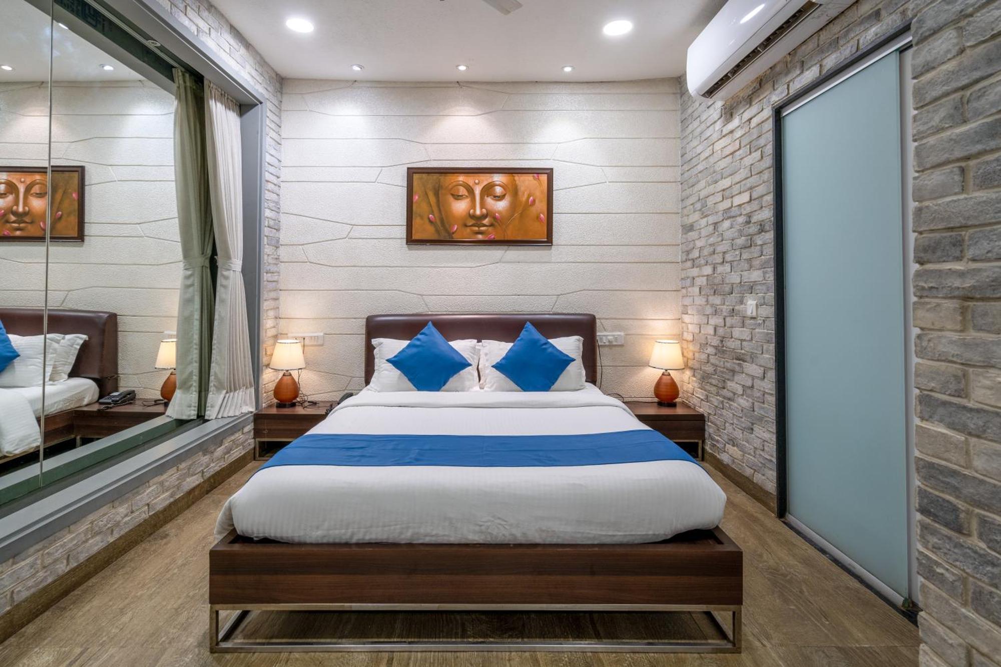 Tribecca Select, 3* Ahmedabad