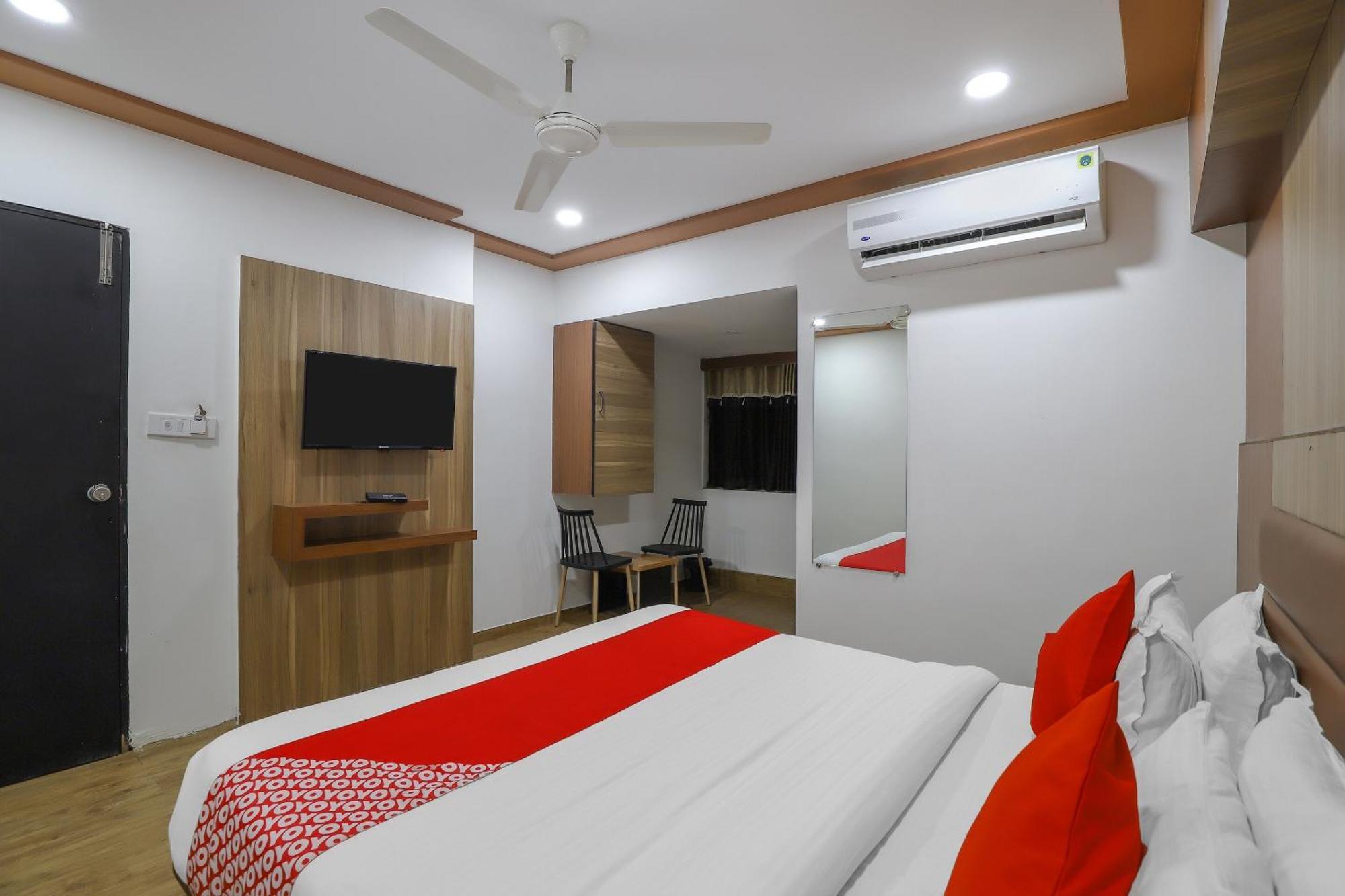 Oyo Shree Niwas Ahmedabad