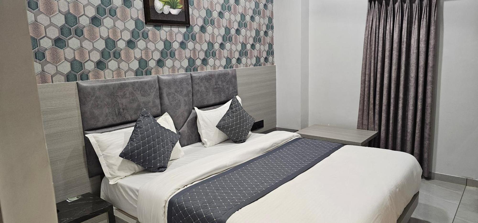 Allen Hotel 2*
