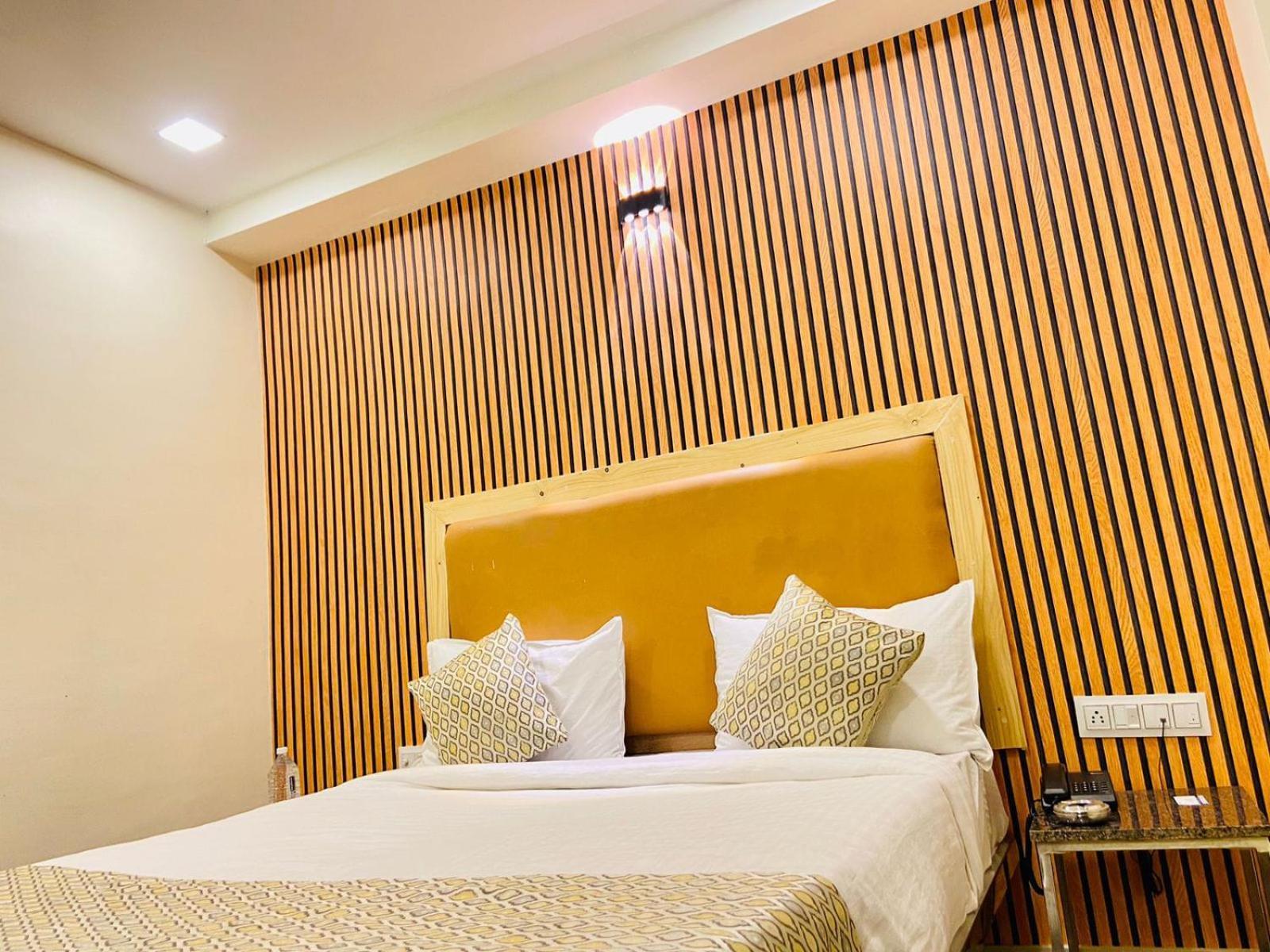 Alexa - Satellite Prahladnagar,