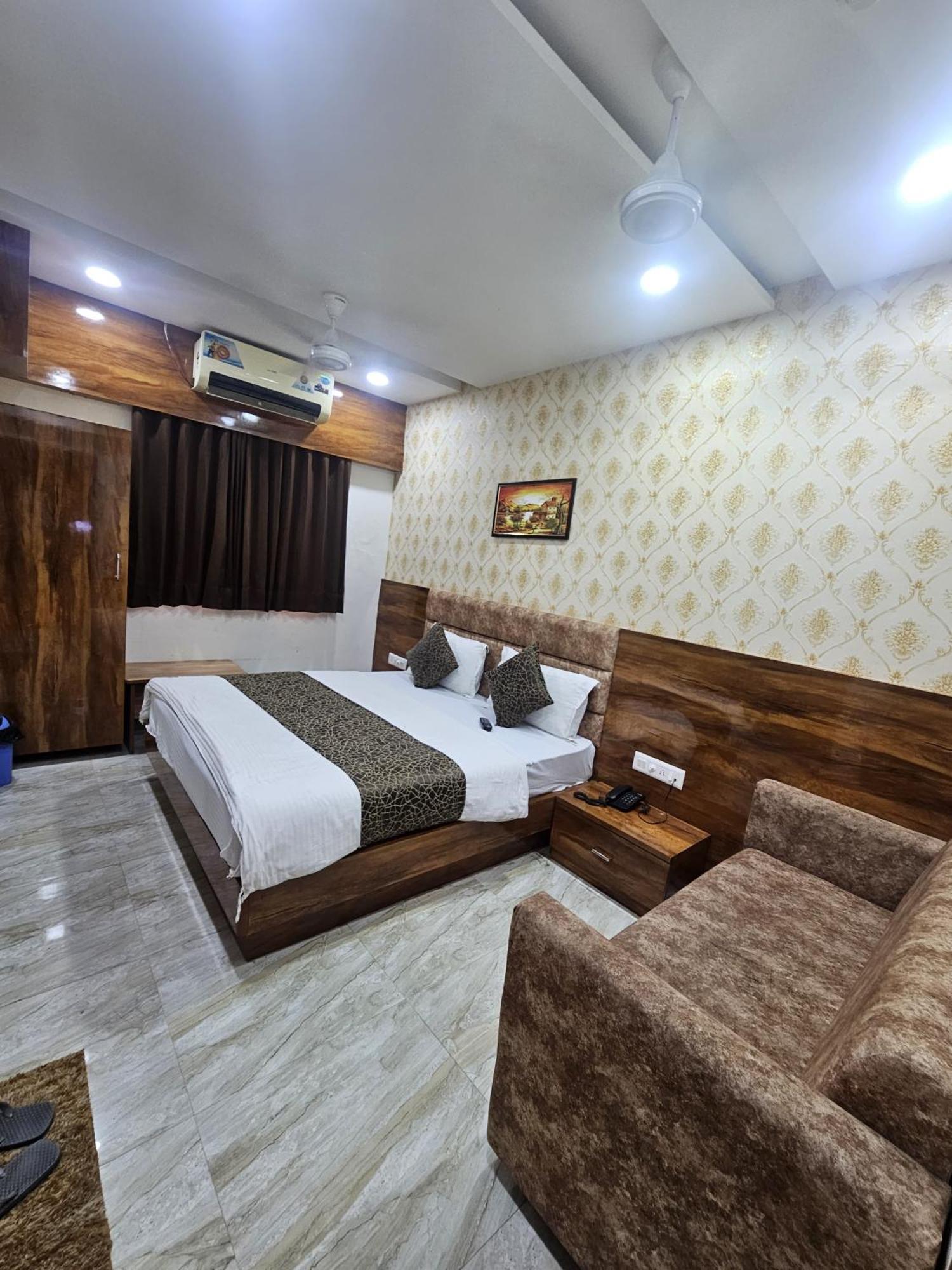 Hotel Bhagya 3*