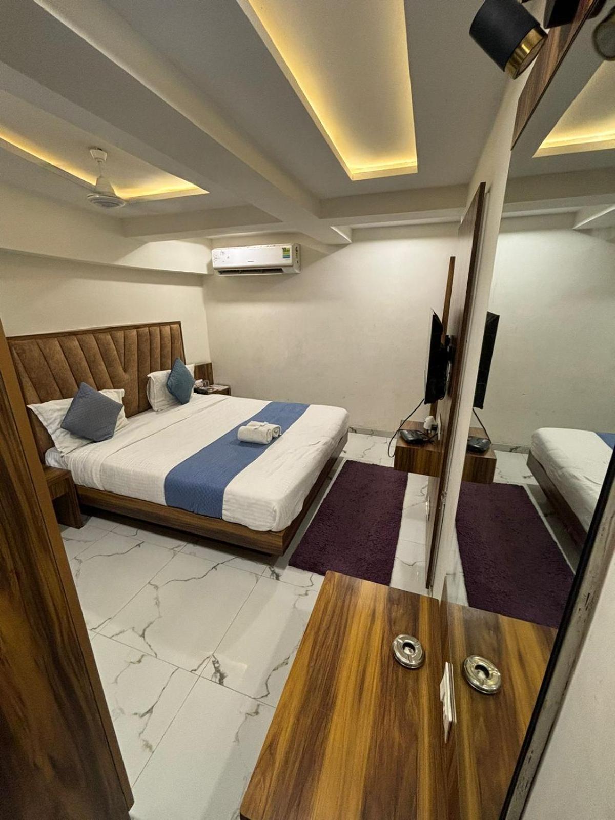 Royal Grand Hotel Ahmedabad
