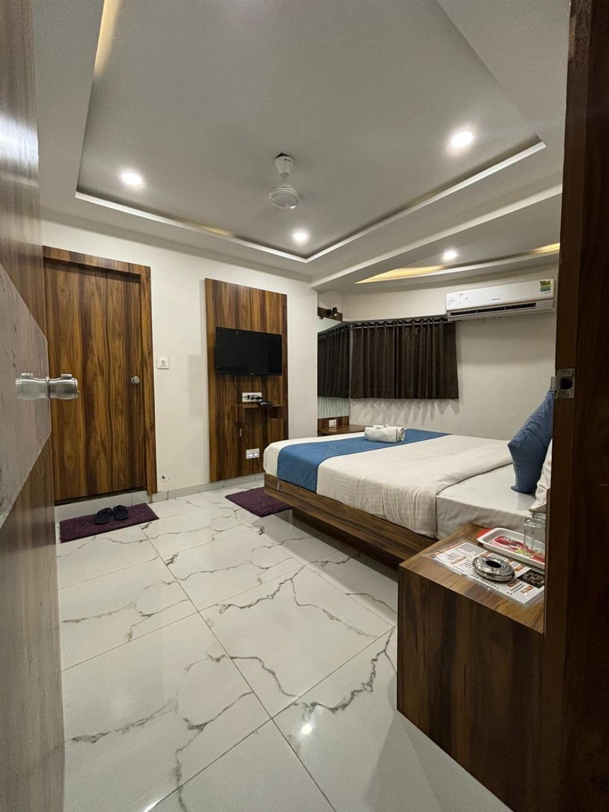 Royal Grand 3*