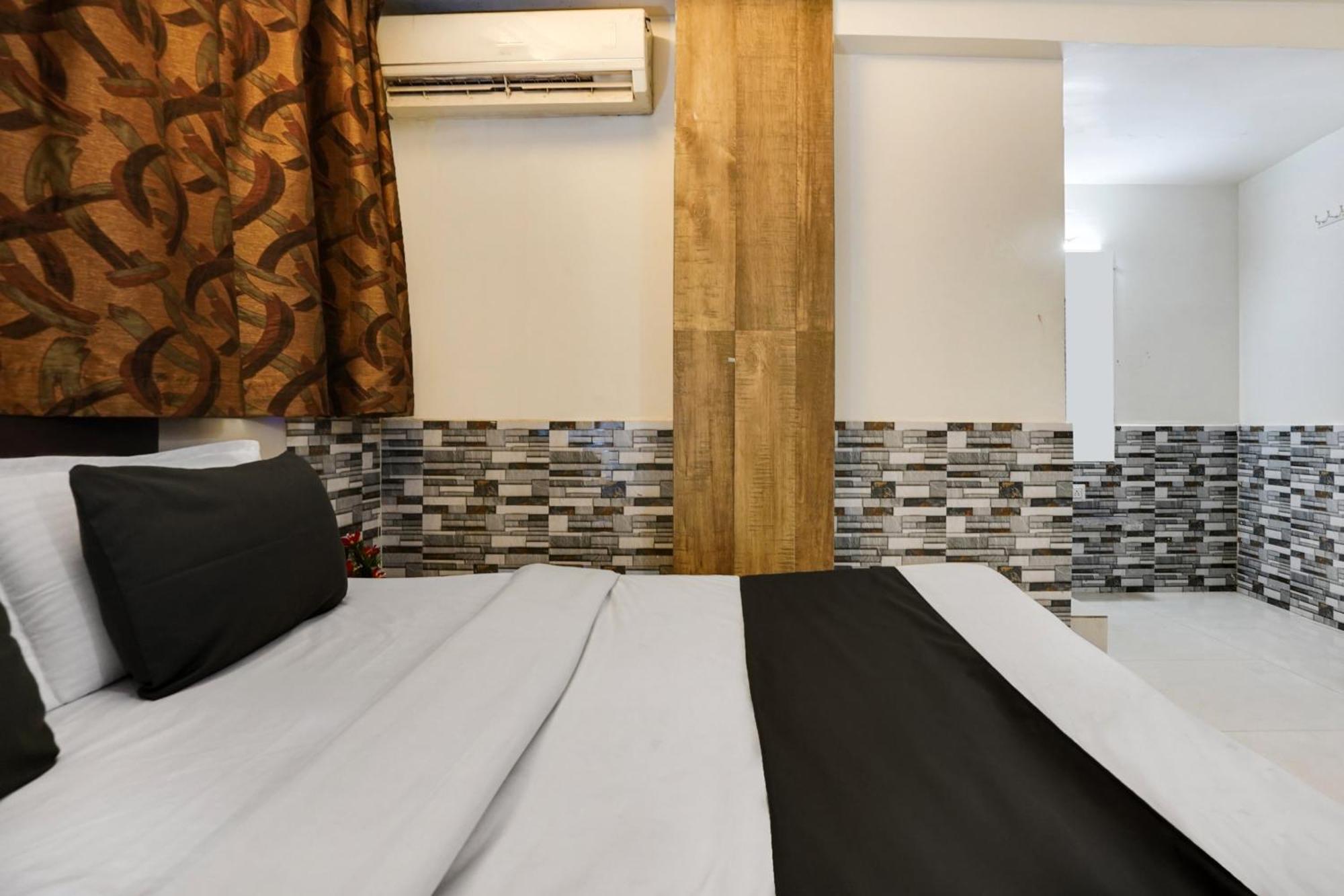 O Kanchan Palace Hotel 3*