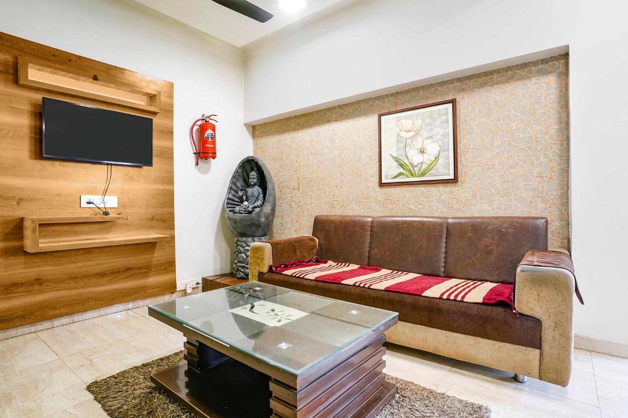 Fabhotel Ratna Palace Hotel 3*