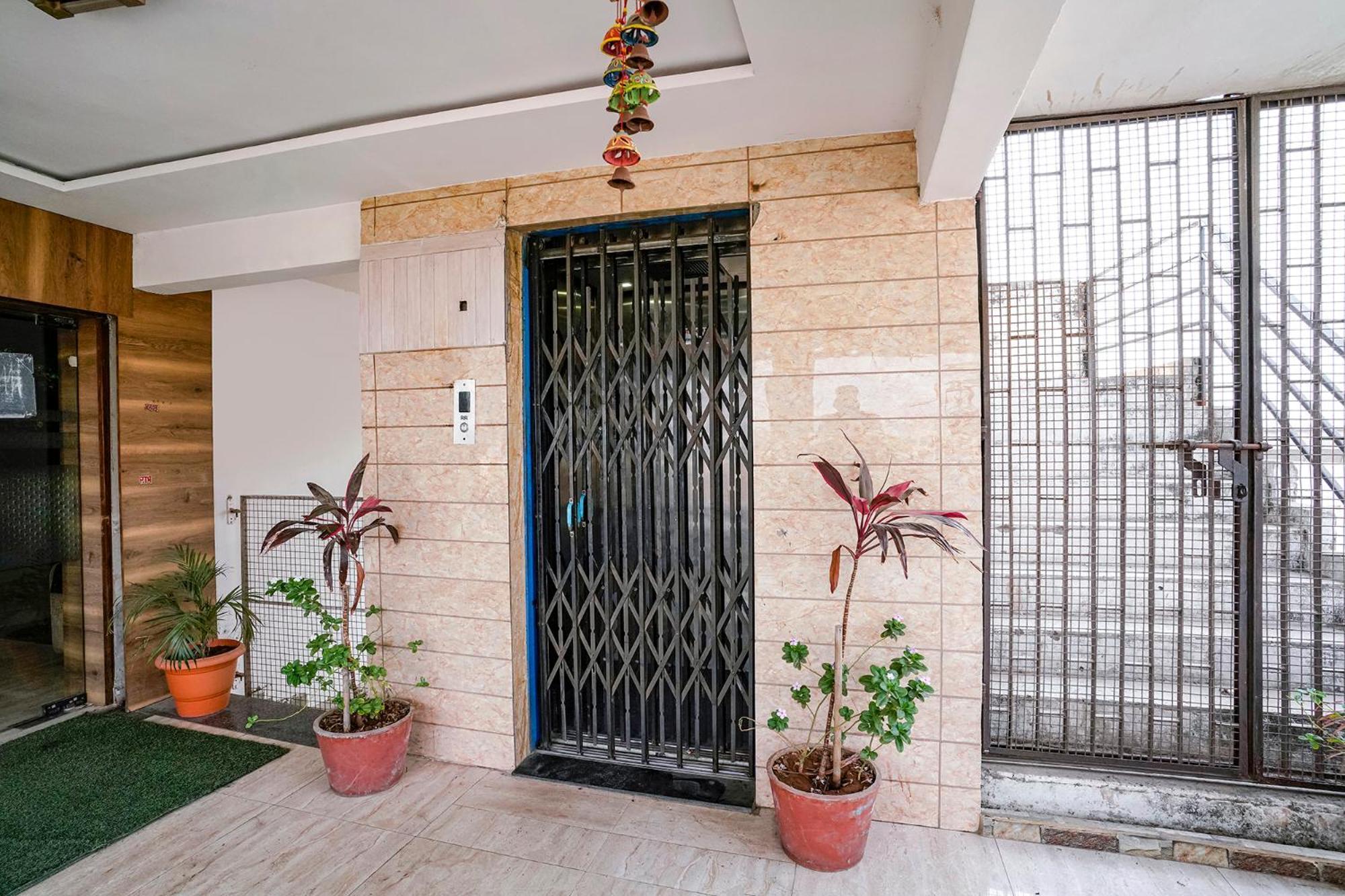 Hotel Fabhotel Ratna Palace 3*