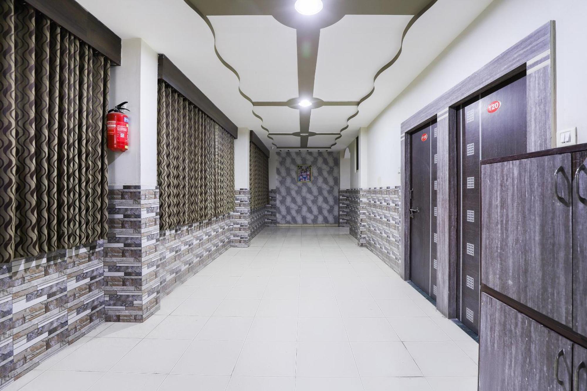 O Balaji Hotel 3*