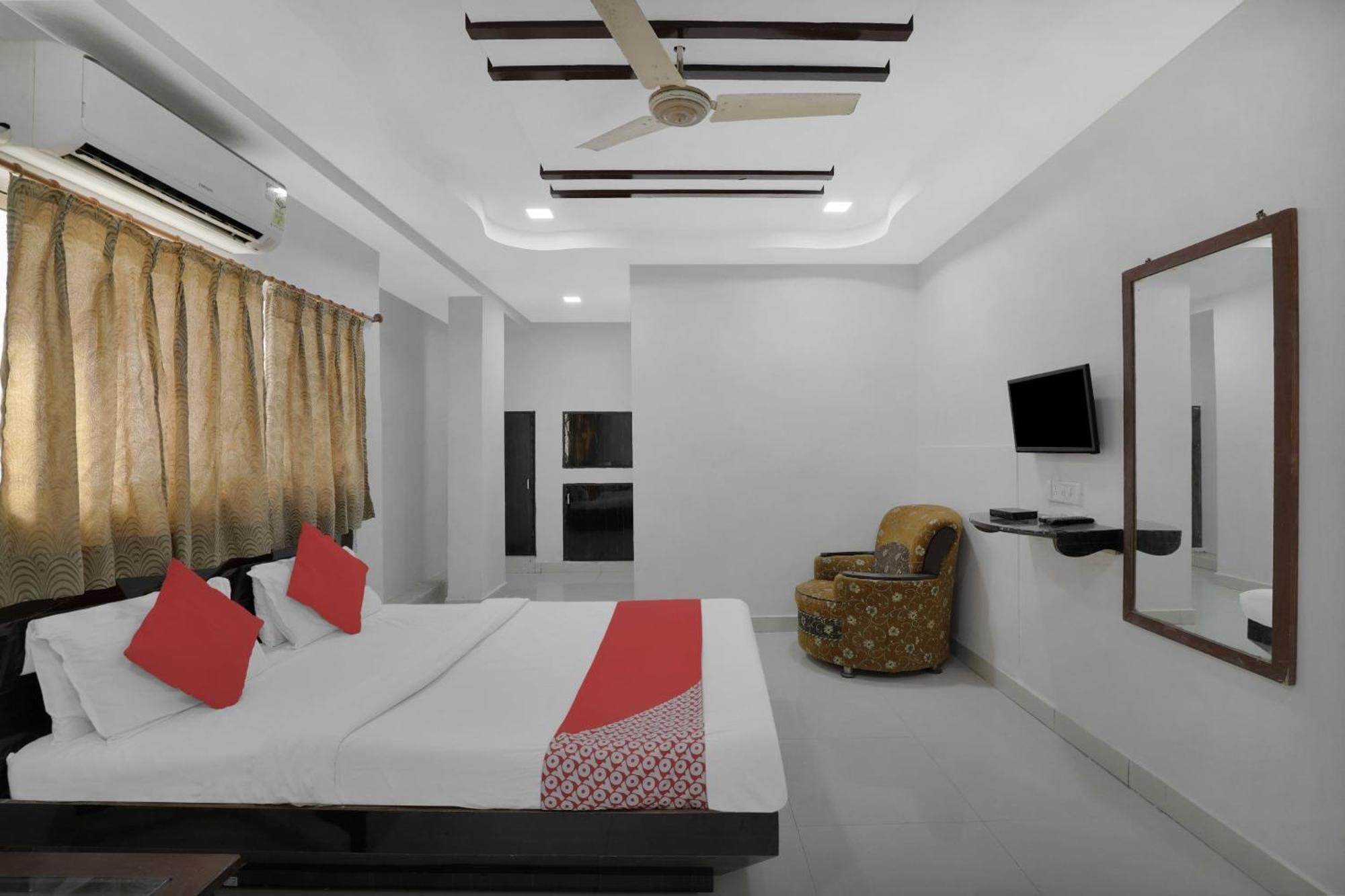 Hotel O Rudra Palace Ahmedabad