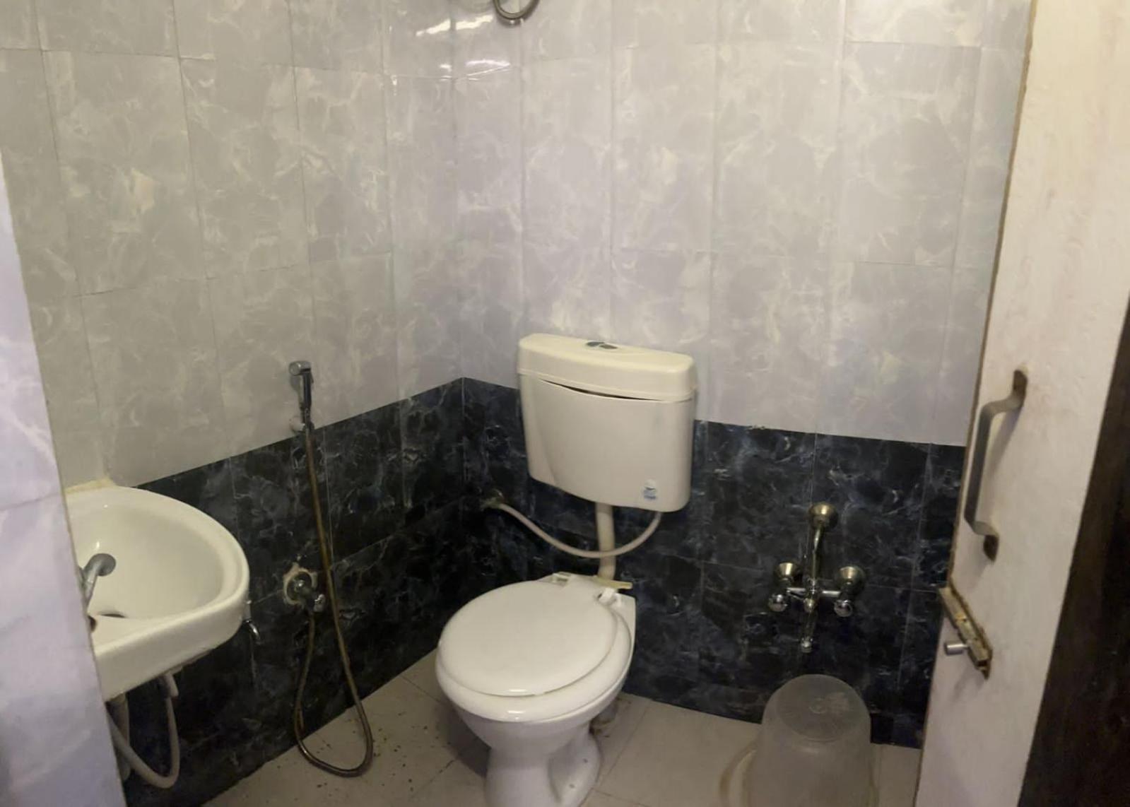 Hotel Kumkum Ahmedabad