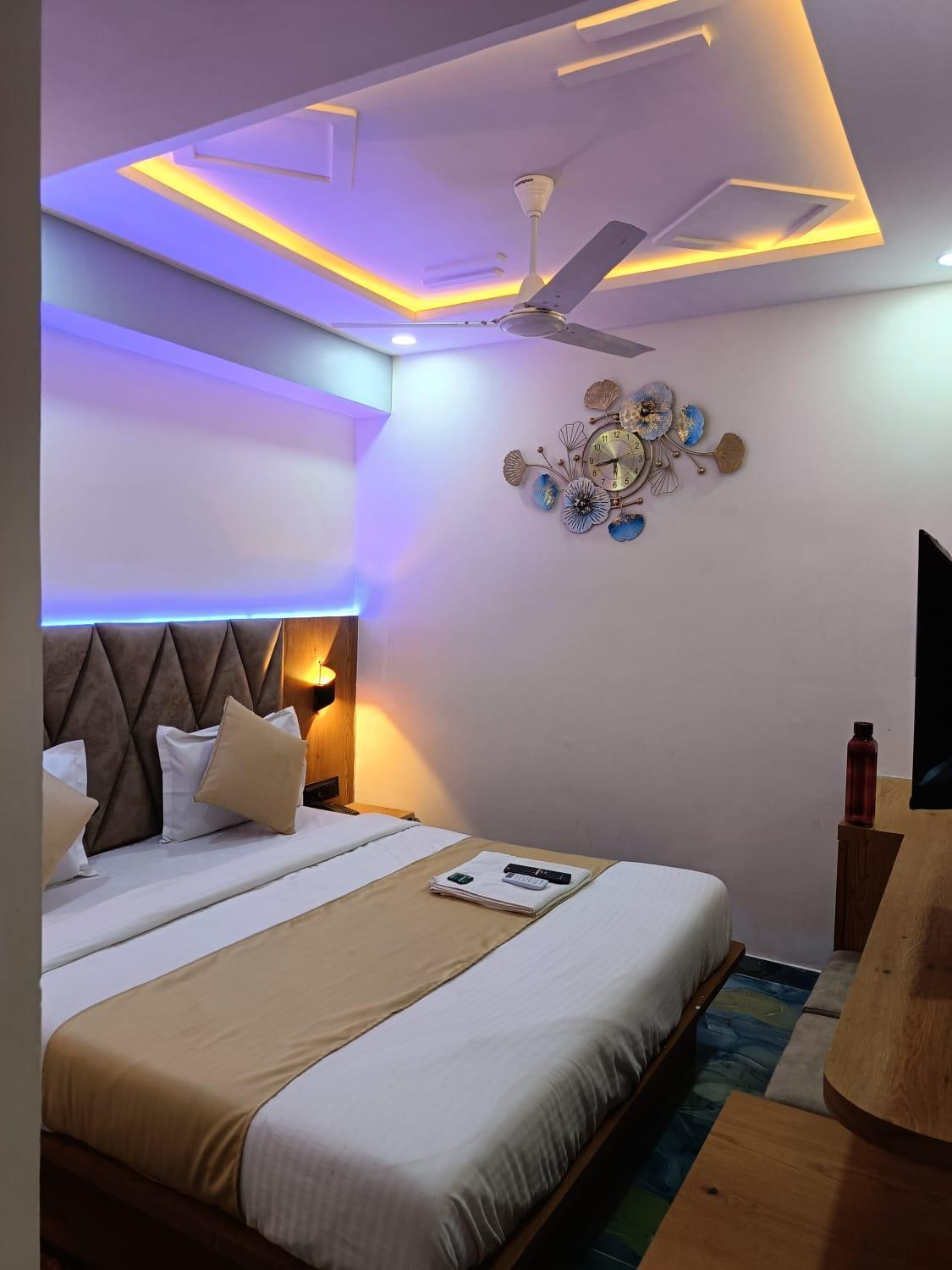 Shivkunj Hotel