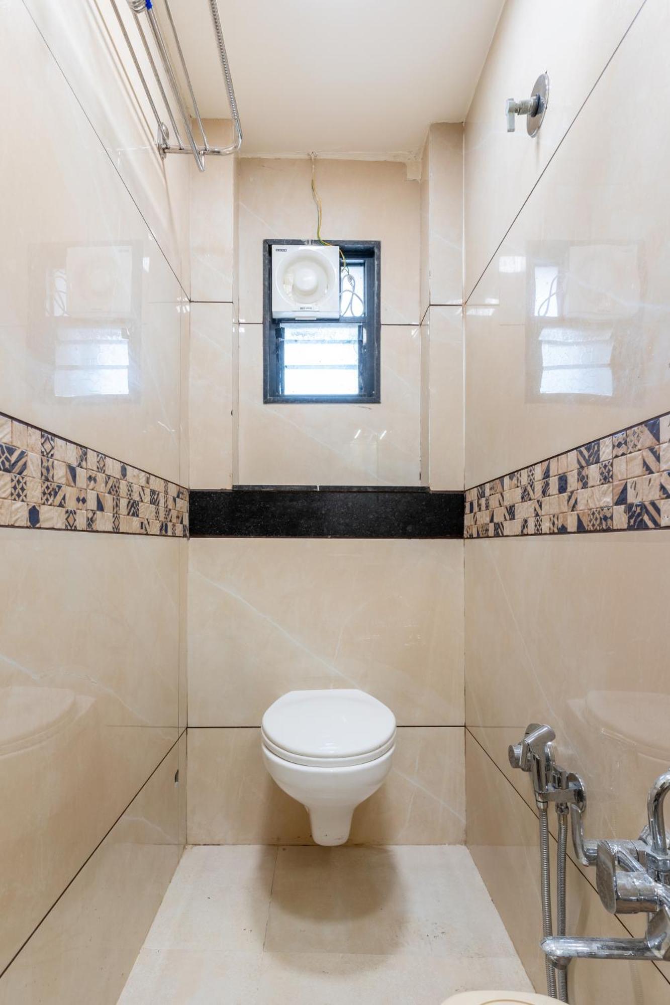 Noble Inn, 3*