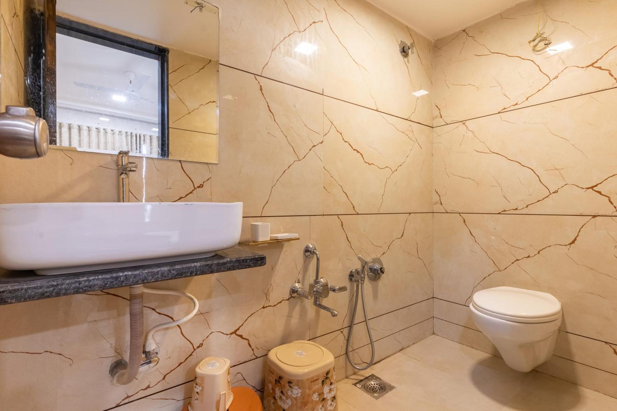 Noble Inn,