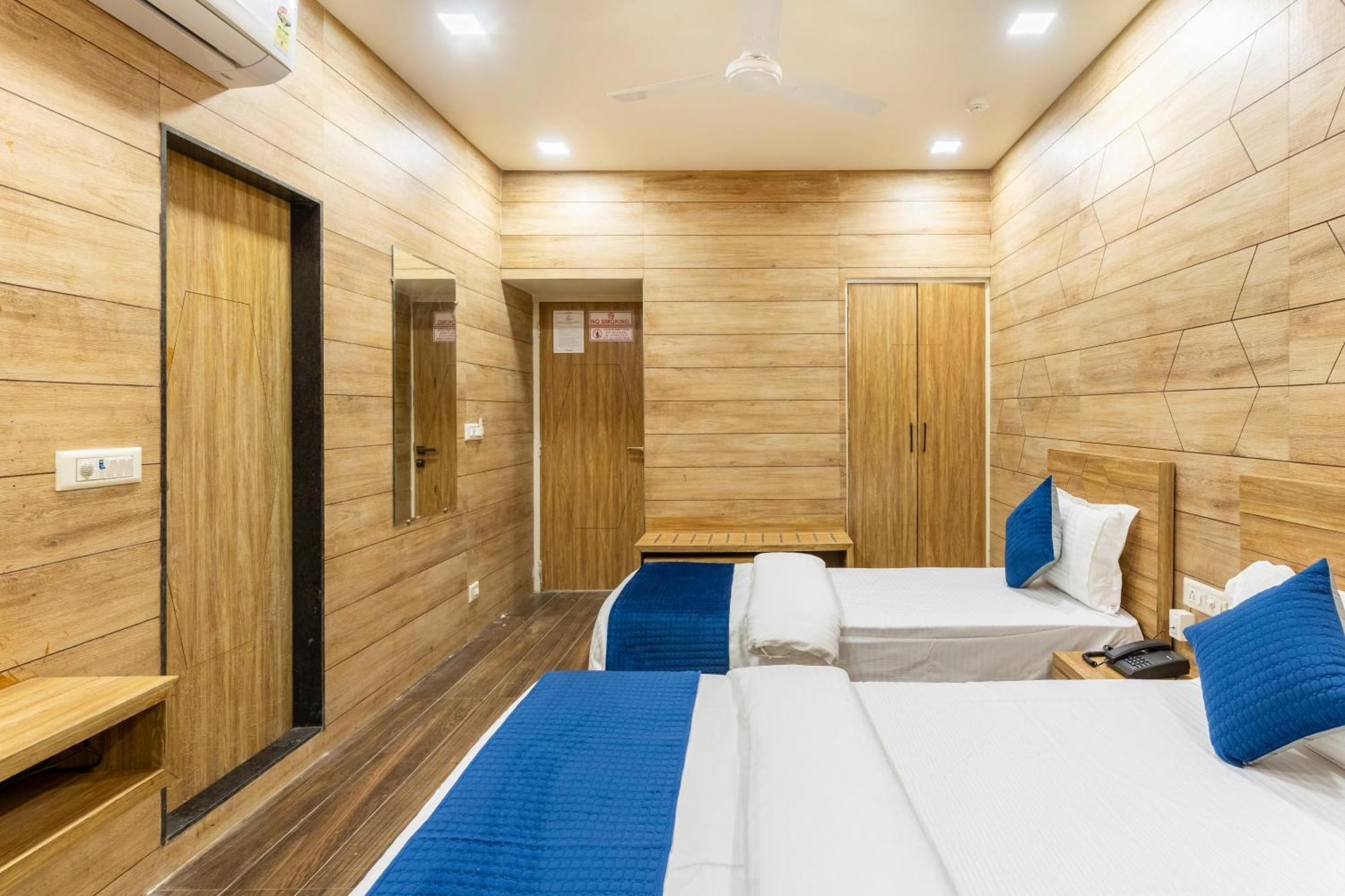 Hotel Noble Inn,