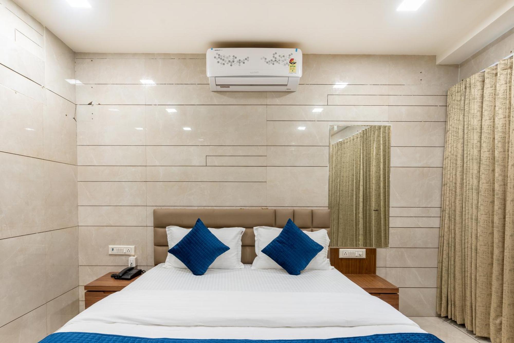 Noble Inn, Hotel Ahmedabad