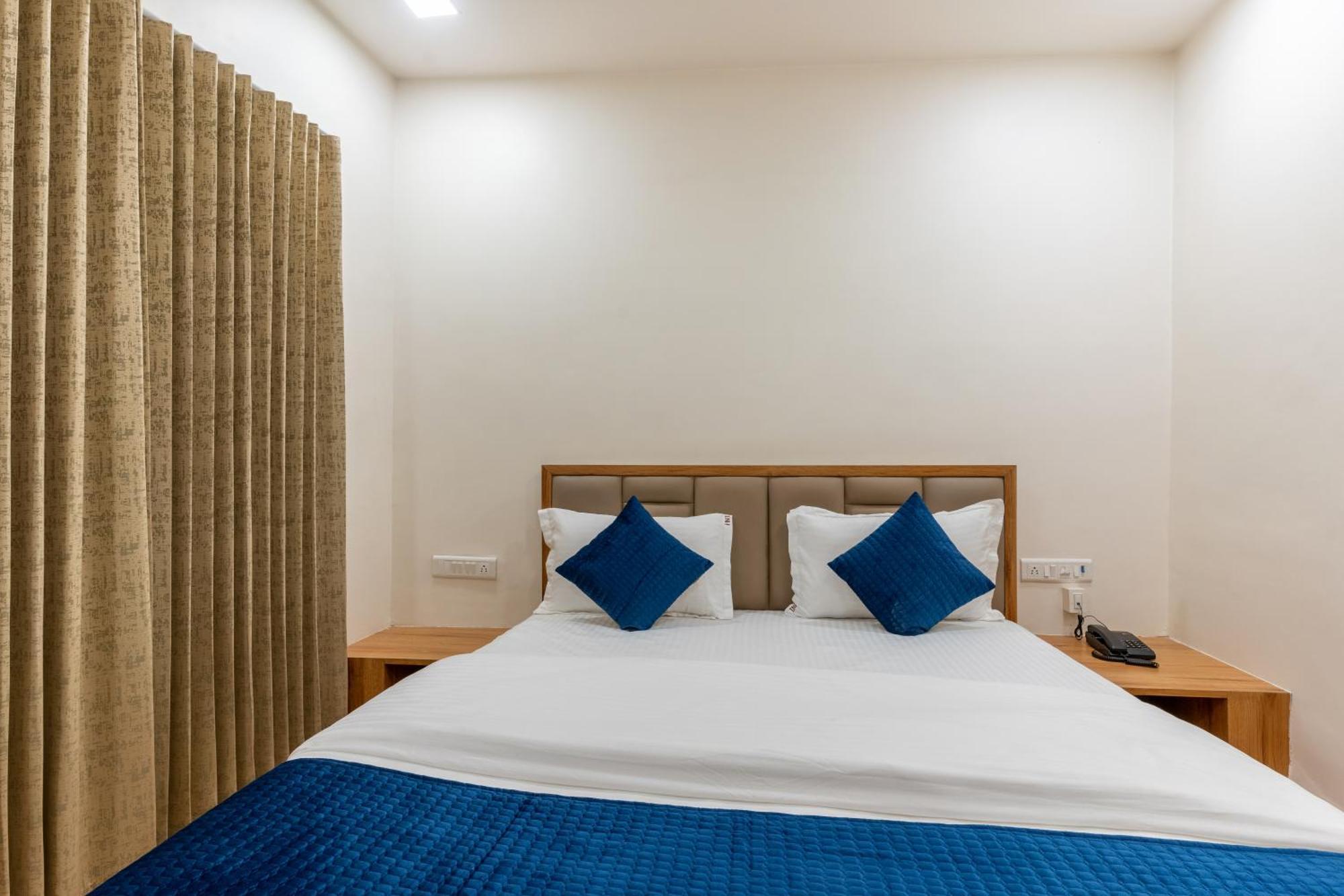 Noble Inn, Hotel Ahmedabad