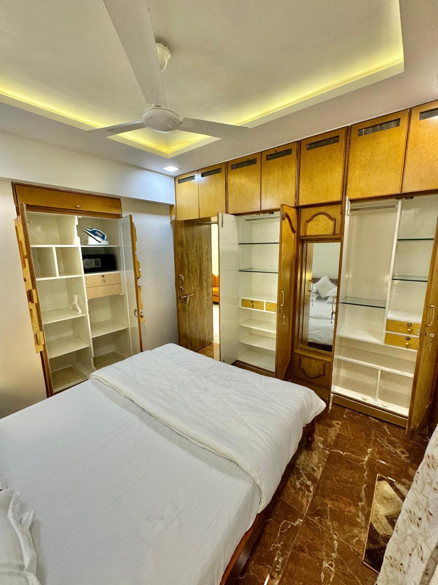 Satellite Abode Apartment *