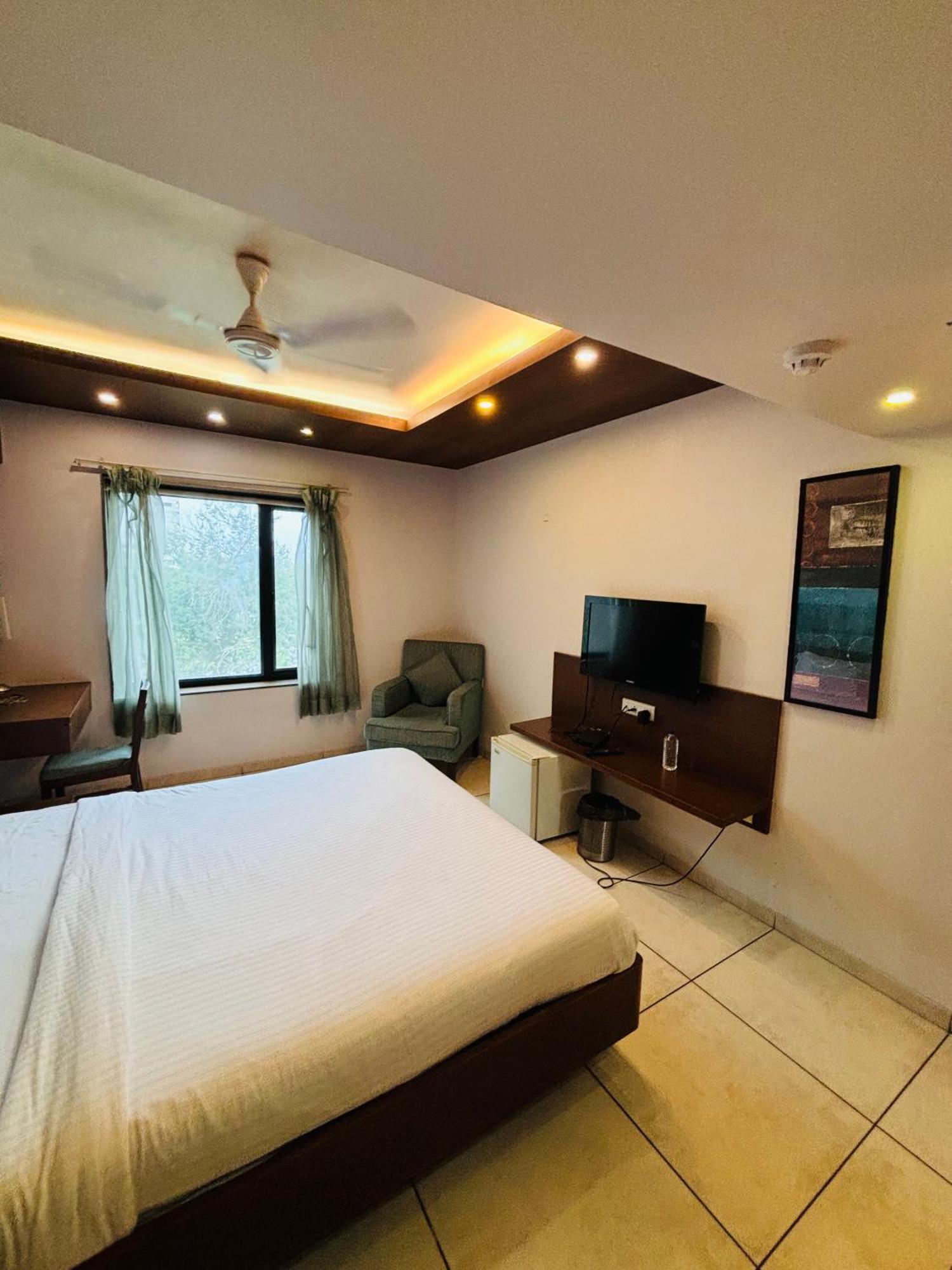 Hotel Kanan Ahmedabad