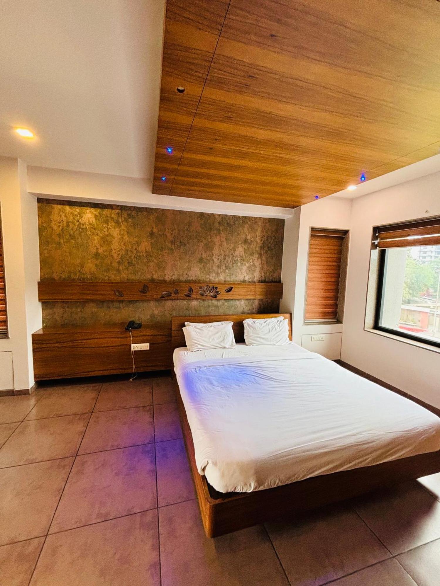 Kanan Ahmedabad