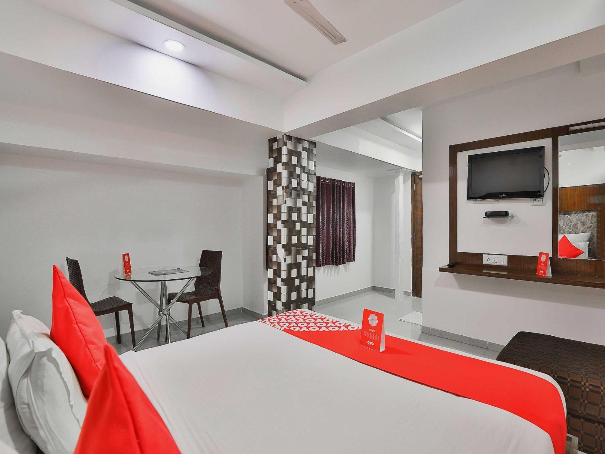 O Keshav Hotel 3*