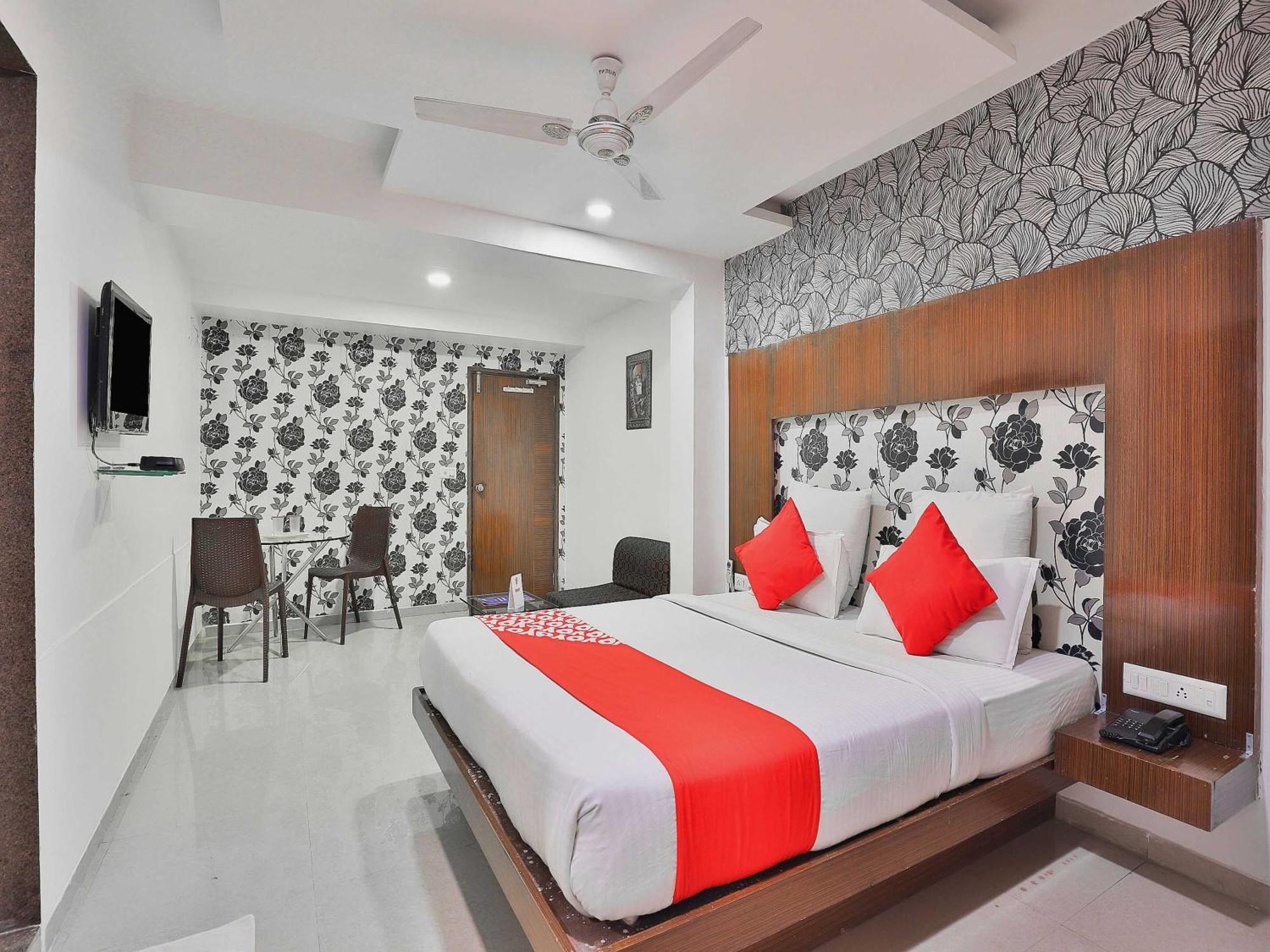 O Keshav Hotel 3*