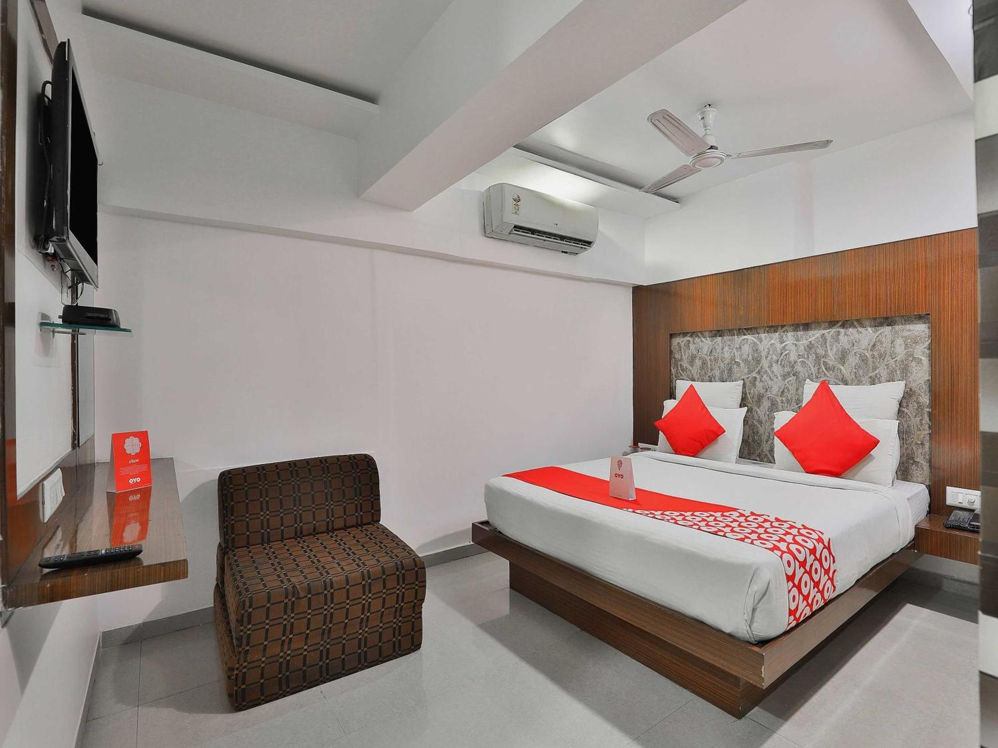 Hotel O Keshav Ahmedabad