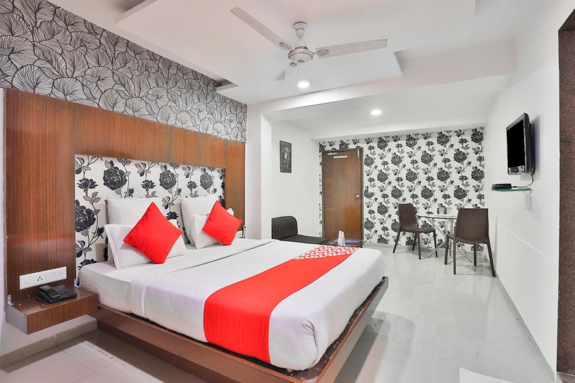 O Keshav Hotel 3*