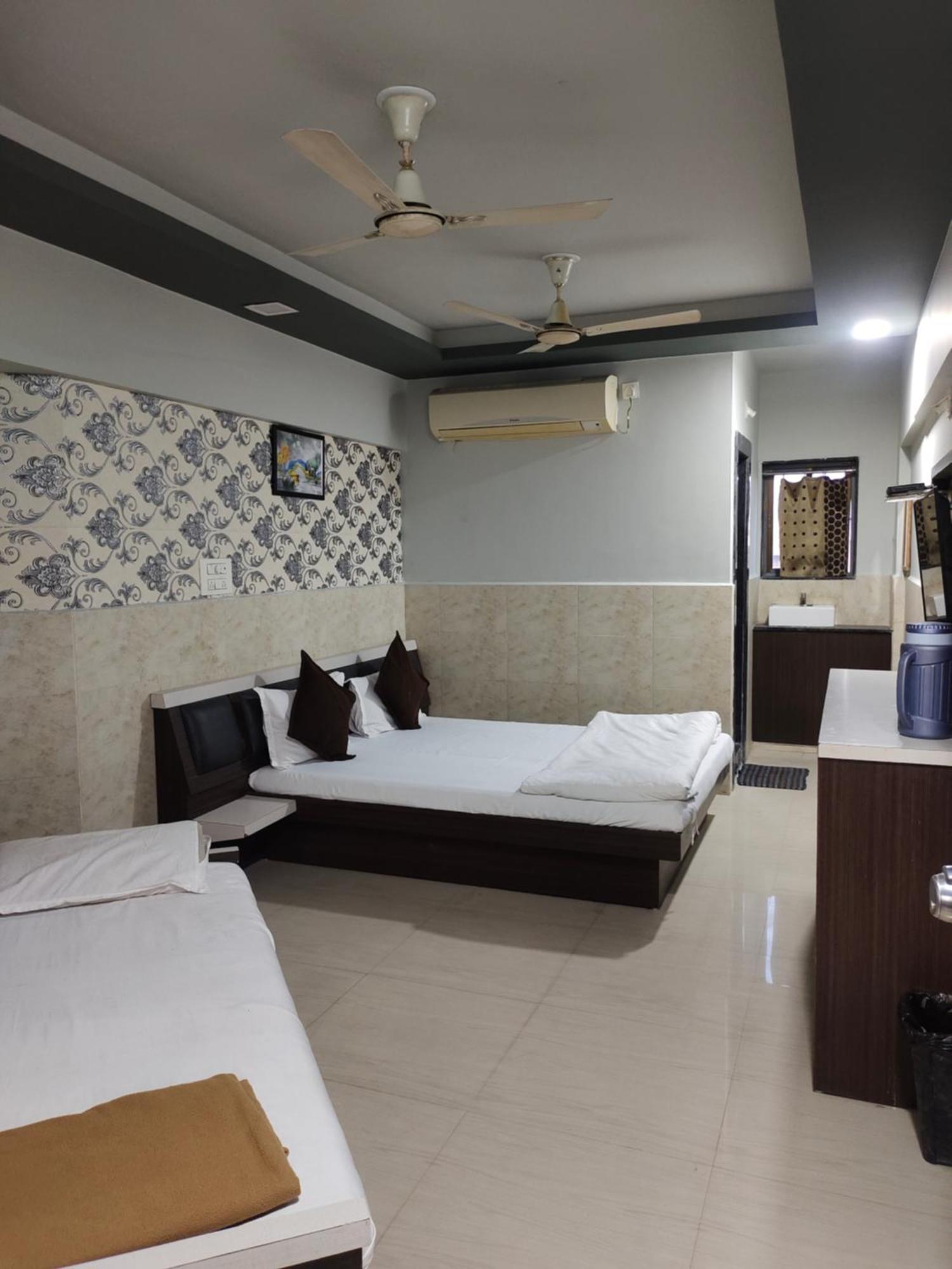 Hotelgokul * Ahmedabad