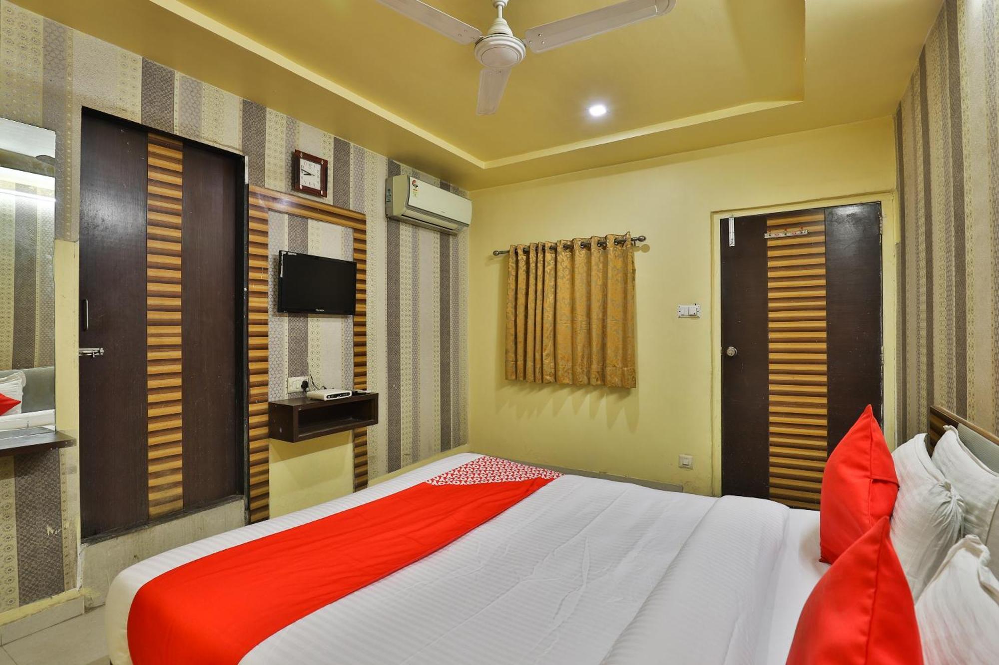 Spot On Shreeji Palace Hotel Ahmedabad