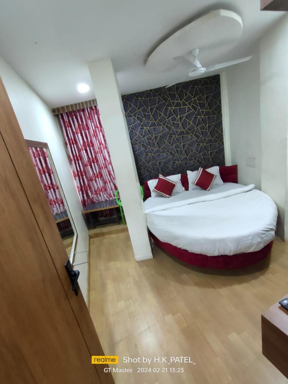 Happy Guest house *