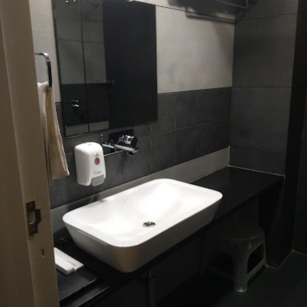 White Cloud 5* Ahmedabad