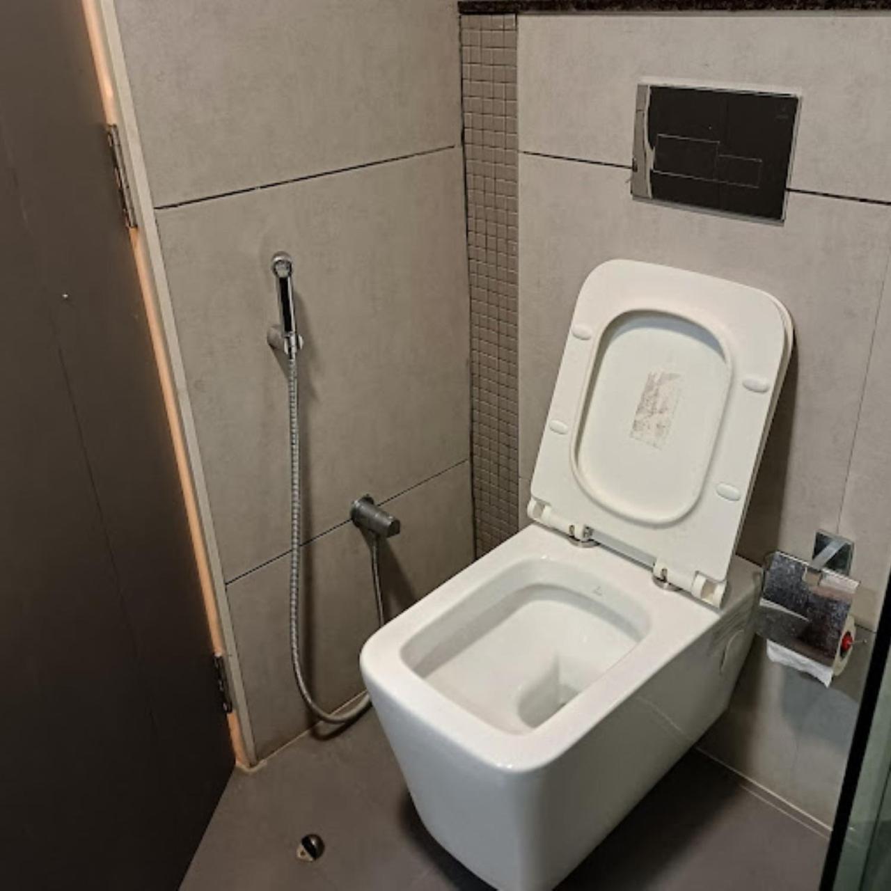 Hotel White Cloud Ahmedabad