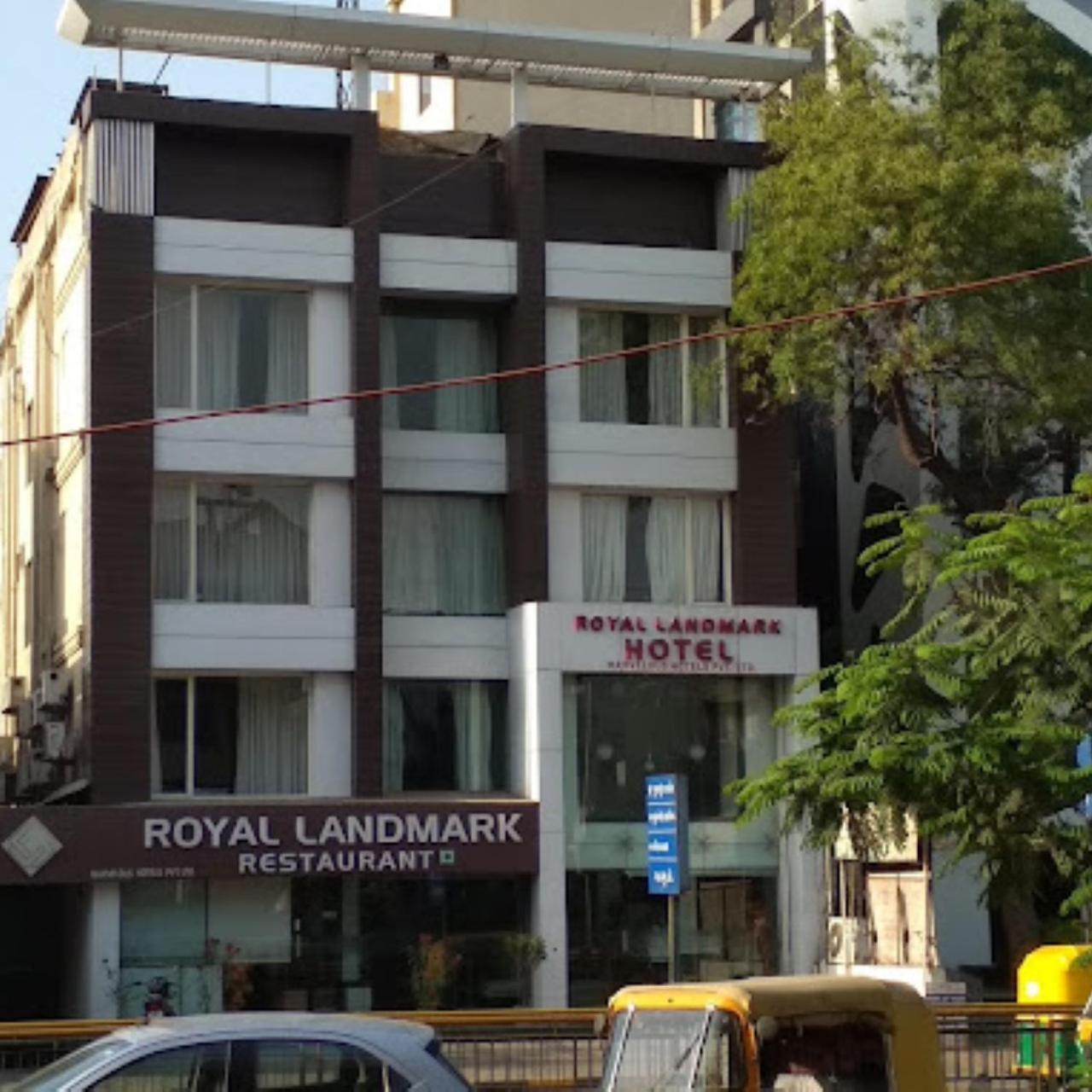 Fabhotel Royal Landmark Ahmedabad