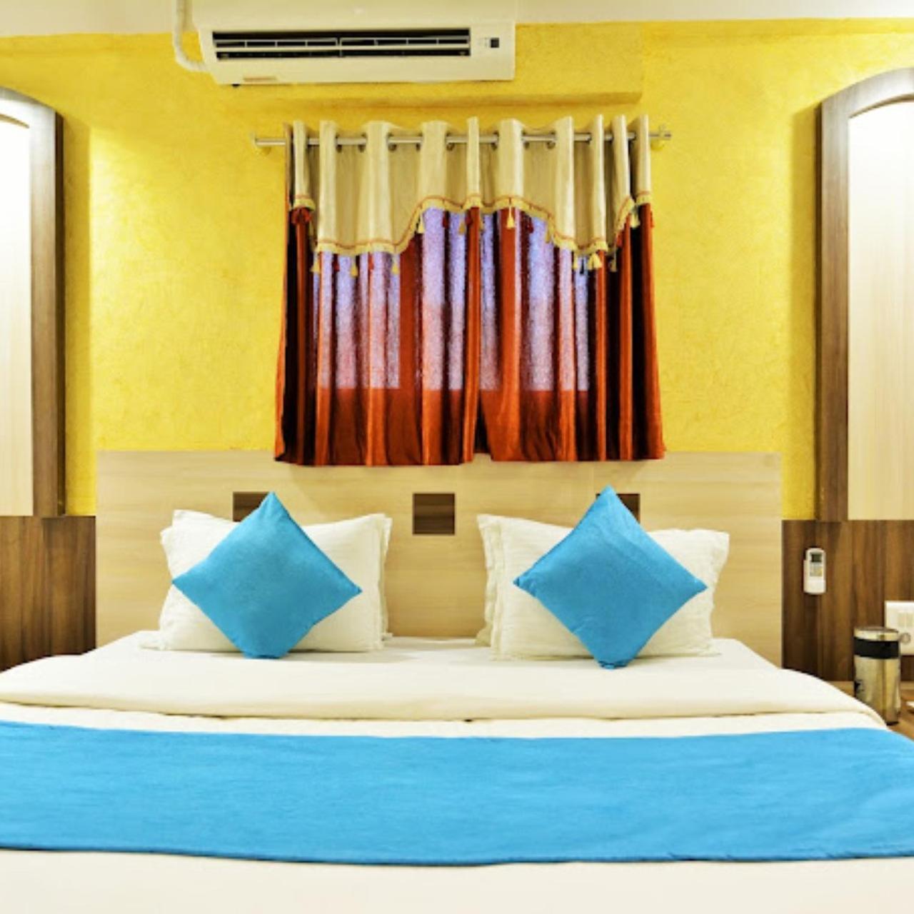 Hotel Madhav