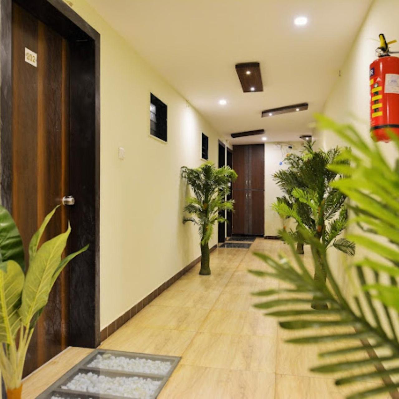 Hotel Madhav 4*