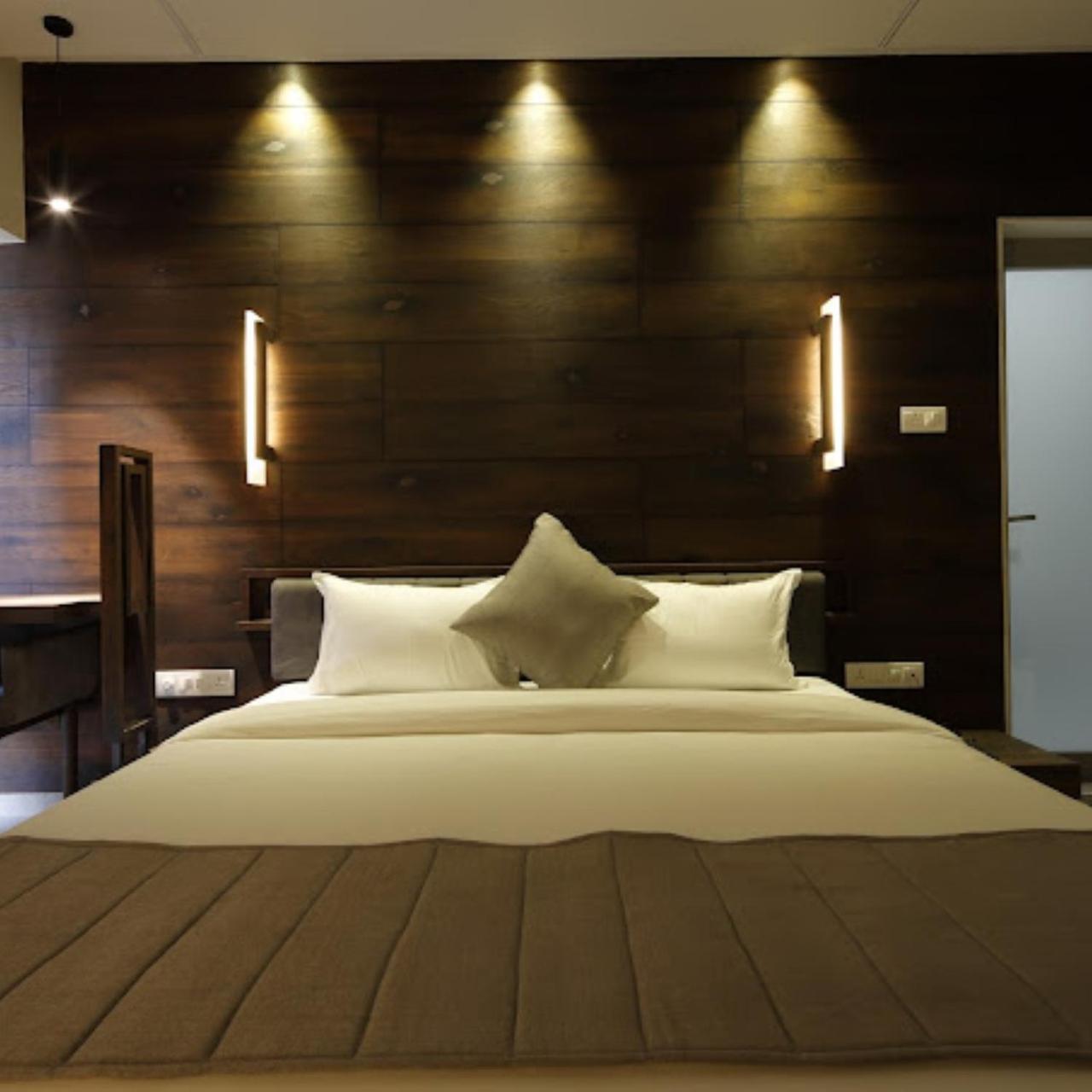 Carrefour Hotel Ahmedabad