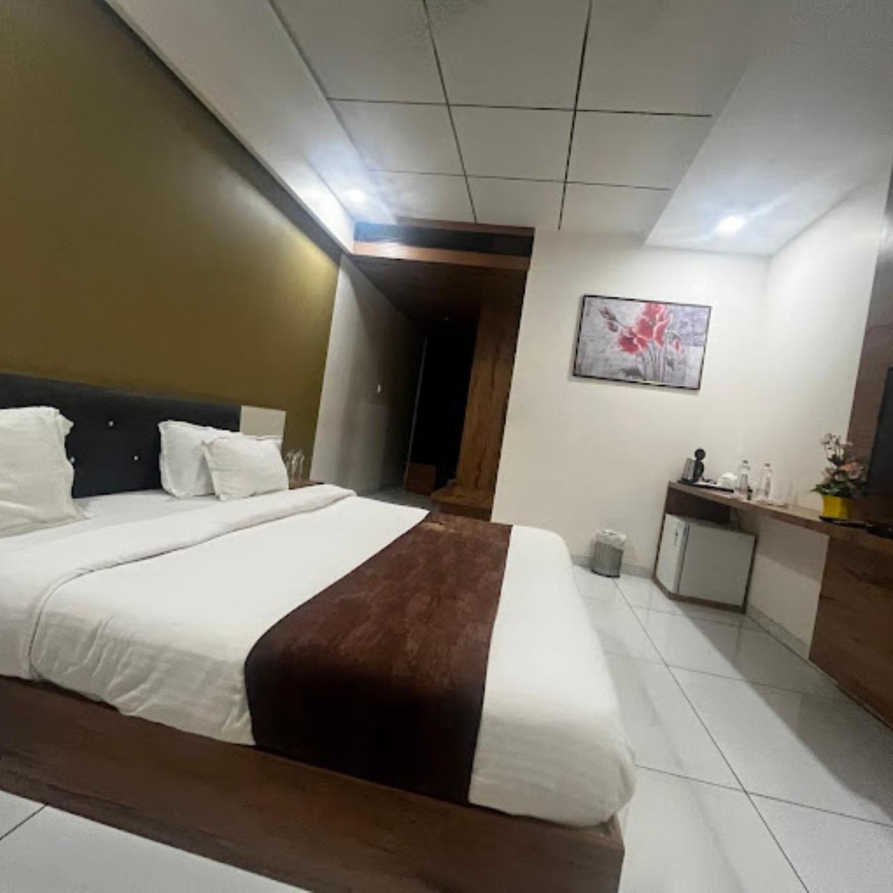 Hotel Carrefour