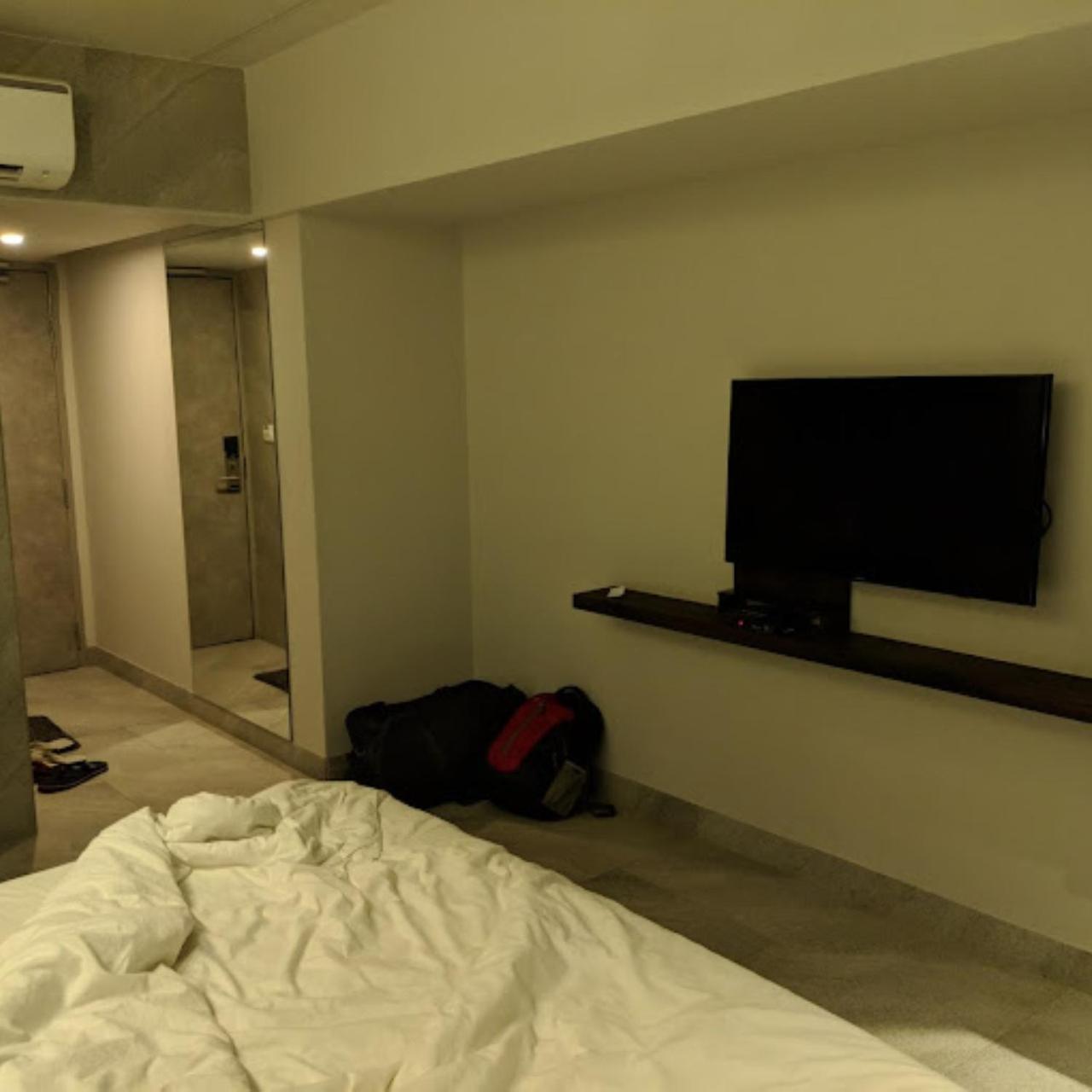 Hotel Carrefour