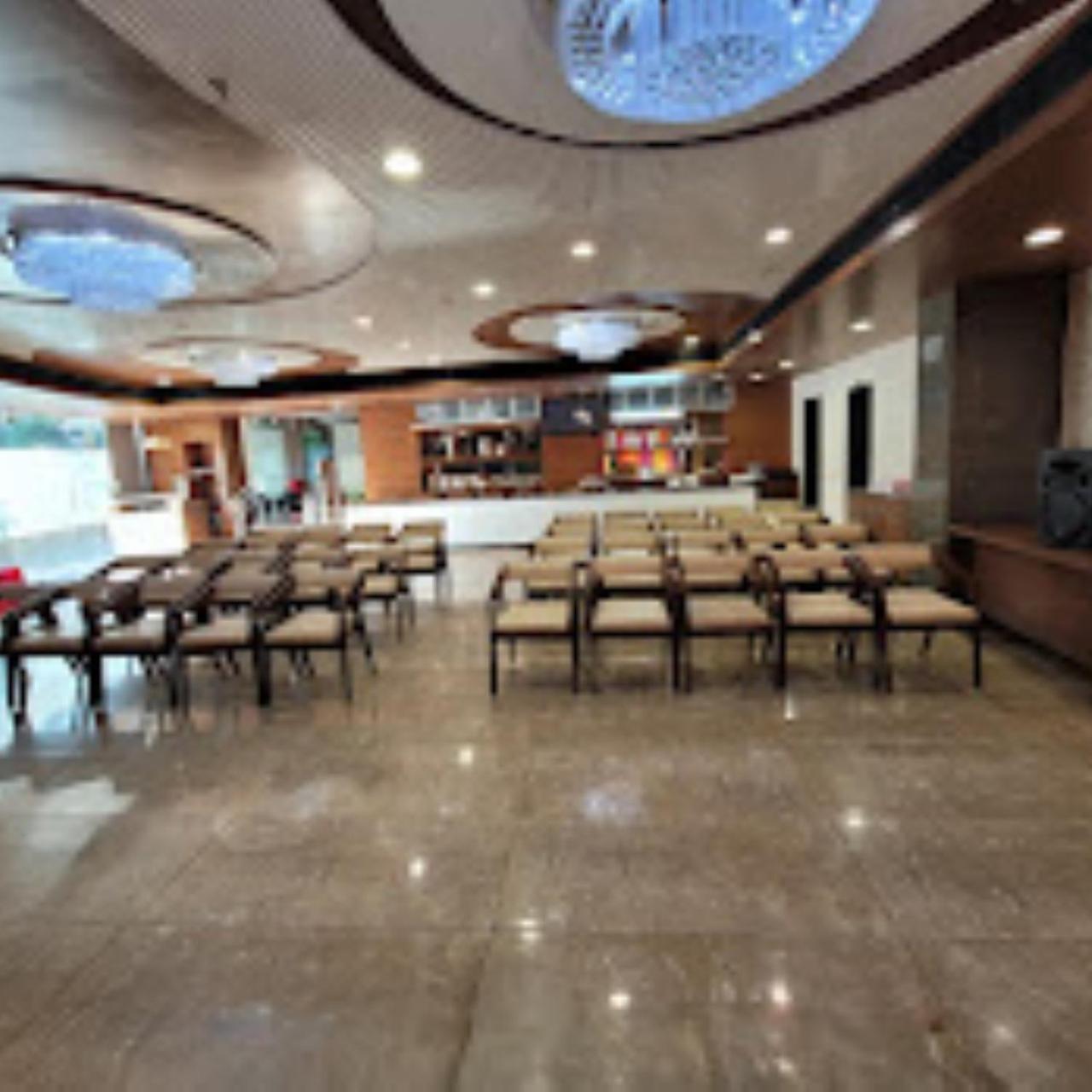 Sn Blu Panchvati Hotel 5*