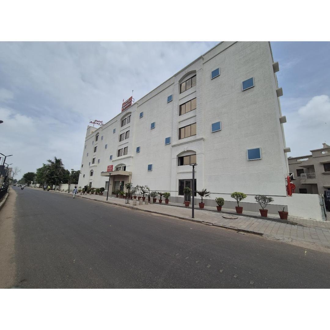 Hotel Ashray Express