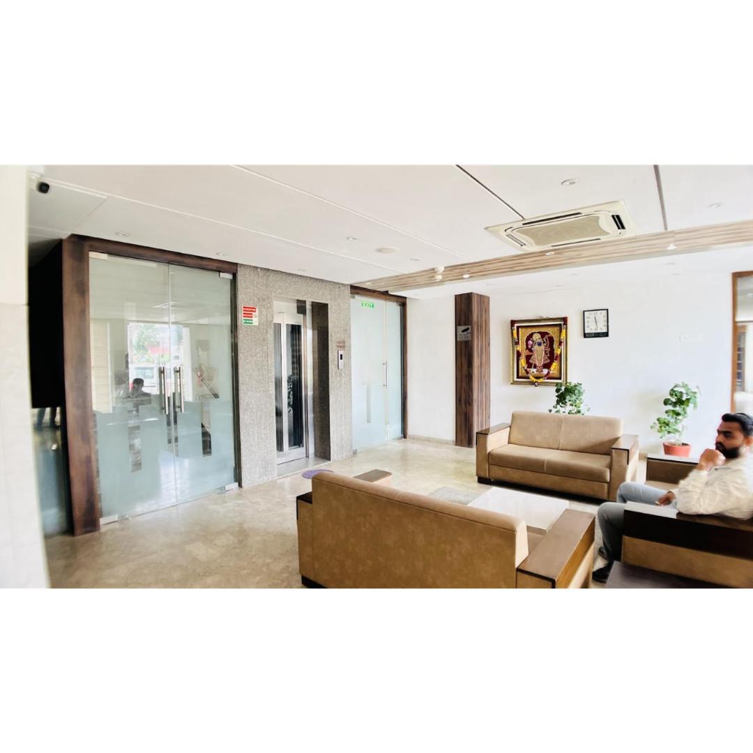 Hotel Ashray Express Ahmedabad