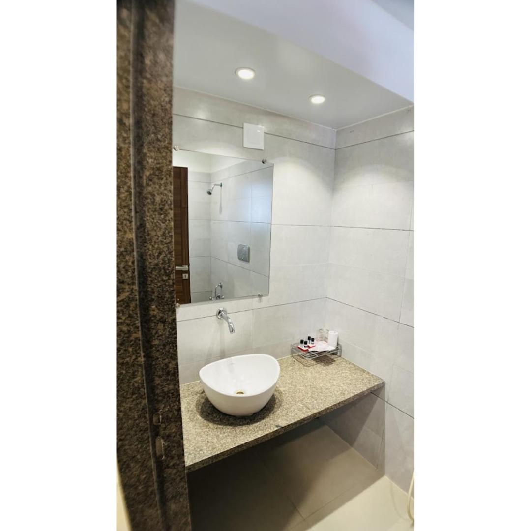 Ashray Express Hotel