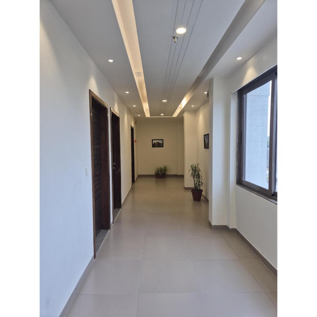 Hotel Ashray Express Ahmedabad