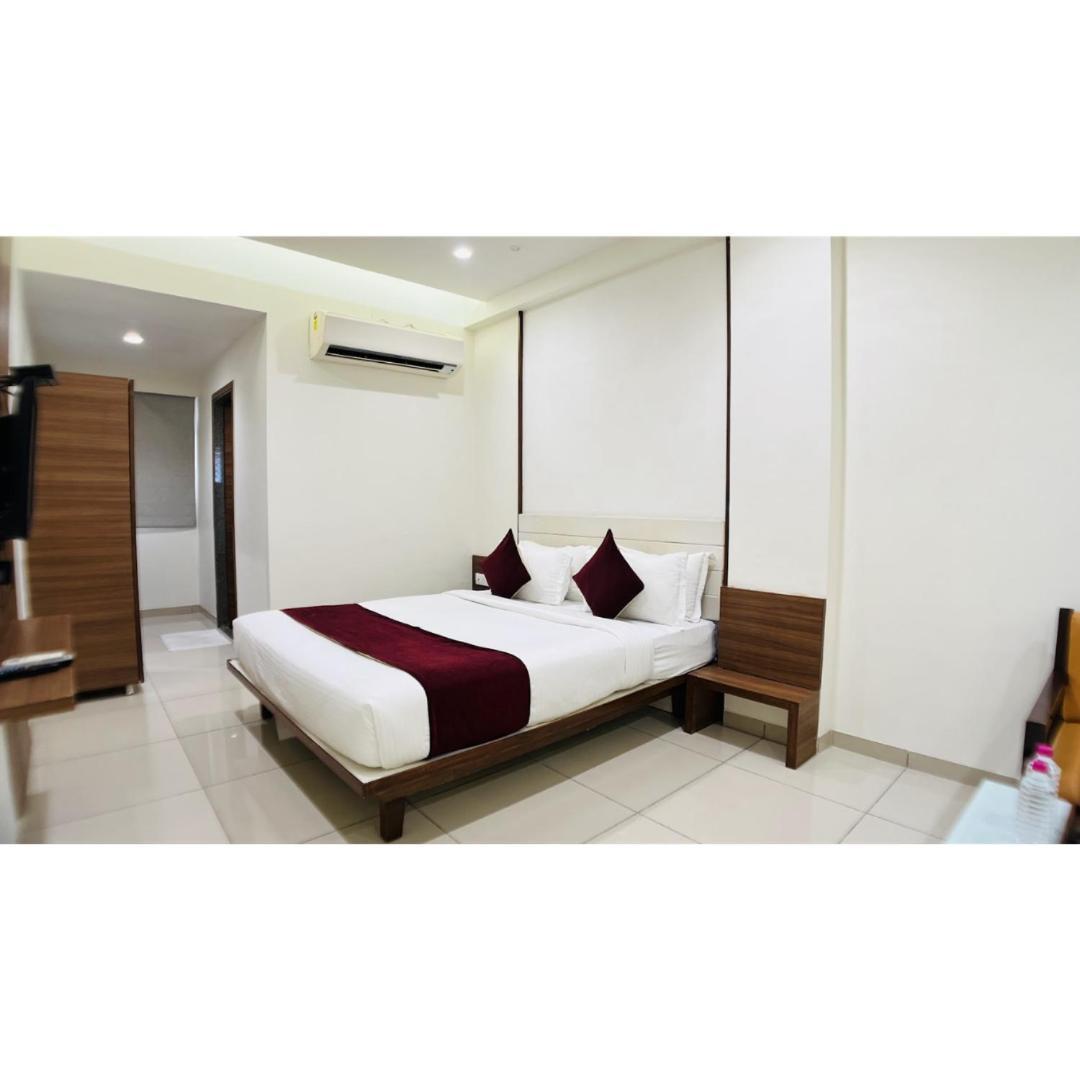 Hotel Ashray Express