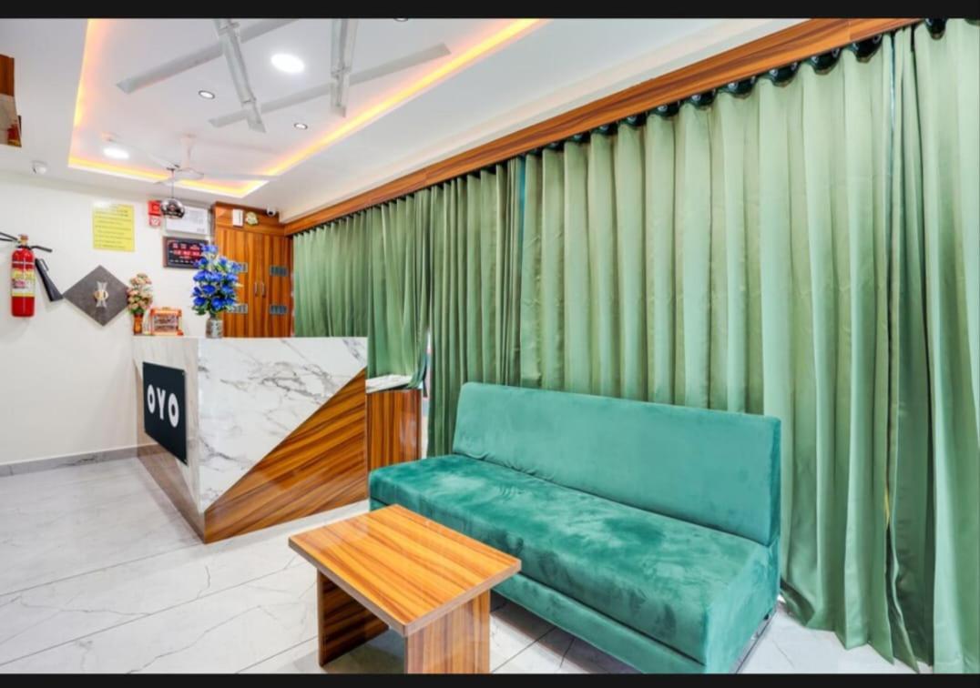Sagun Cg Road Hotel 3*