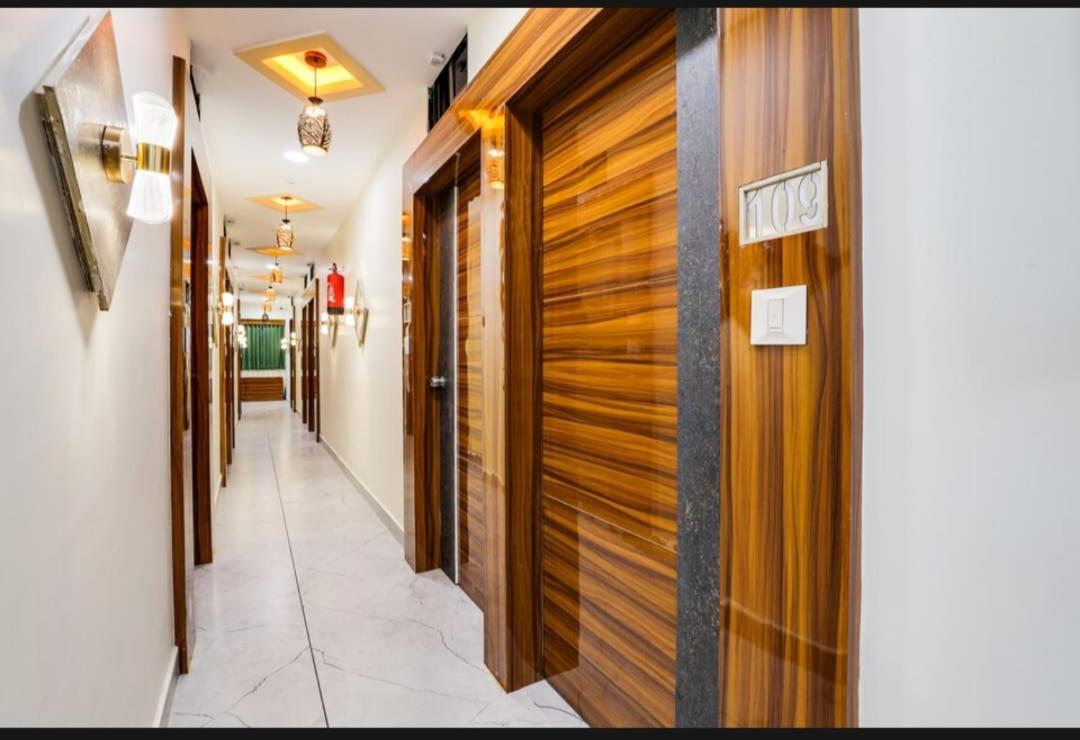 Sagun Cg Road Hotel
