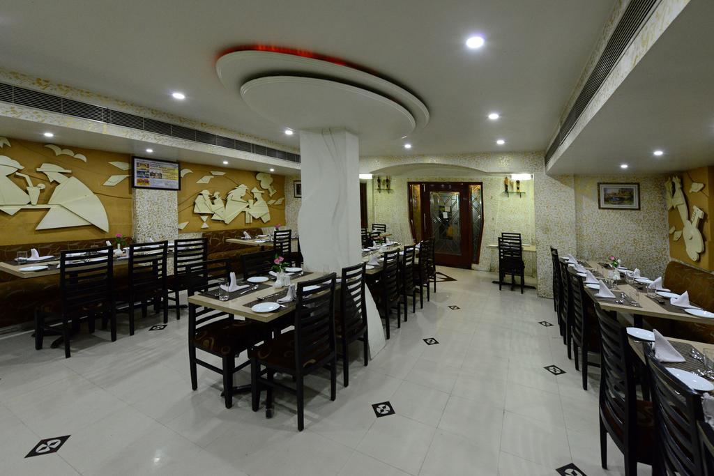 Zo Rooms Ashram Road Paldi Bus Stand