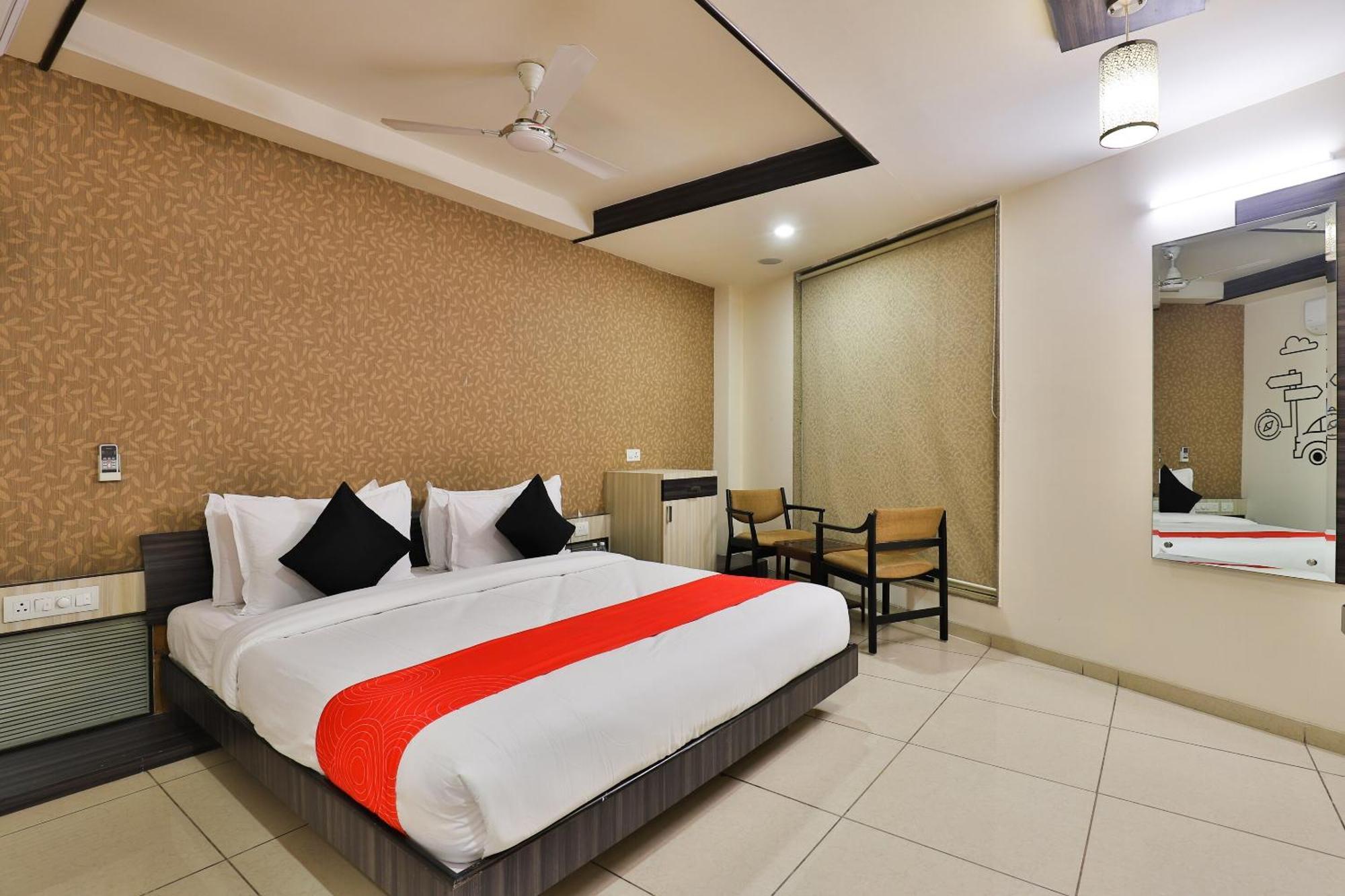 Hotel Collection O Kia Residency Ahmedabad