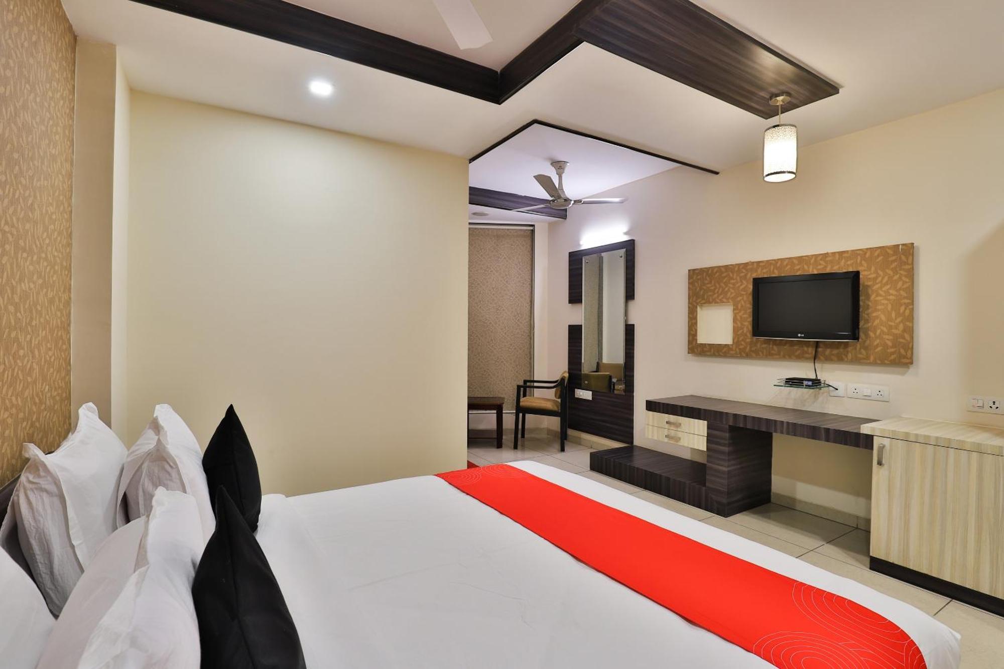 Collection O Kia Residency Hotel Ahmedabad