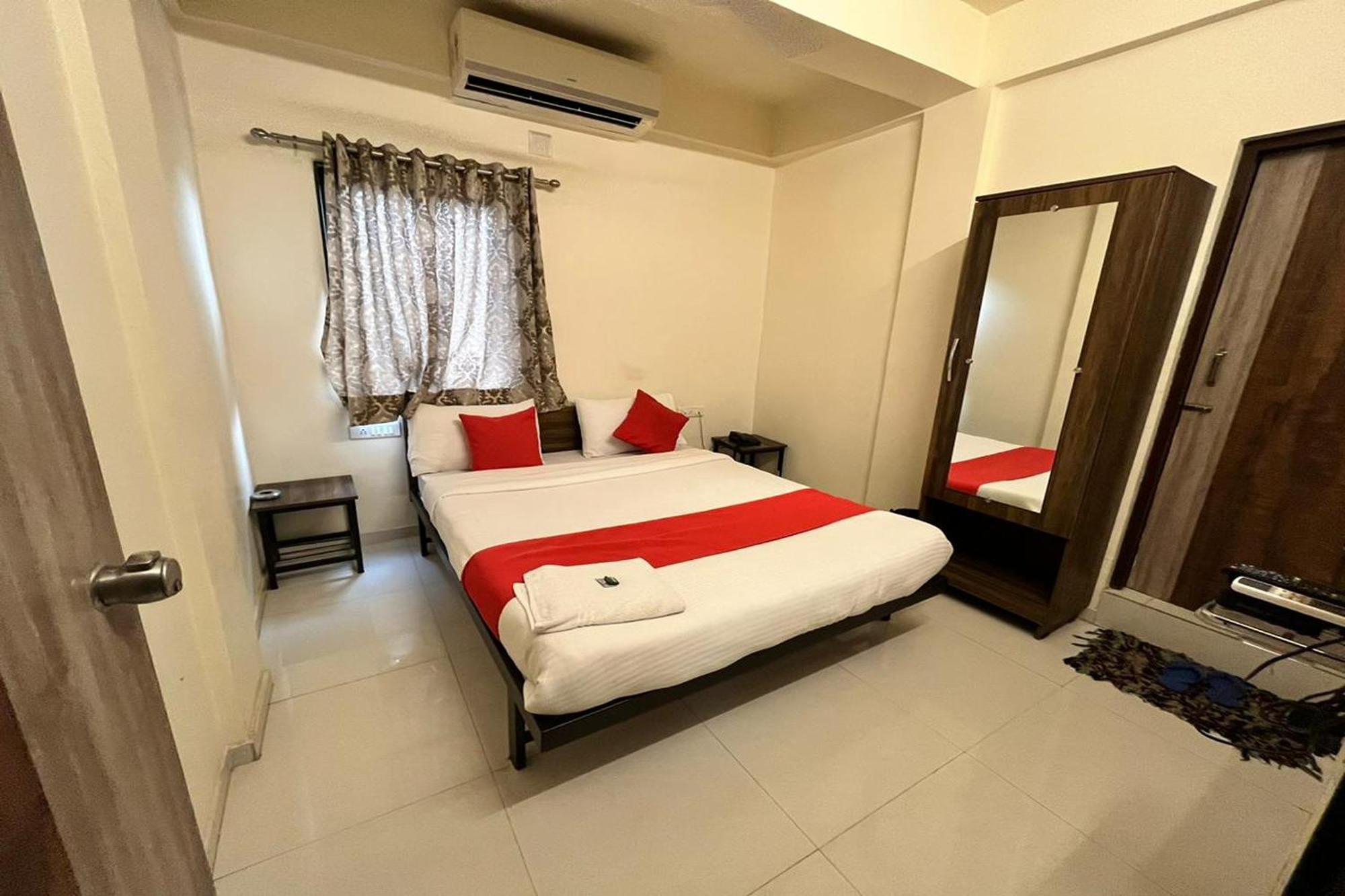 Kalyan Palace 2*
