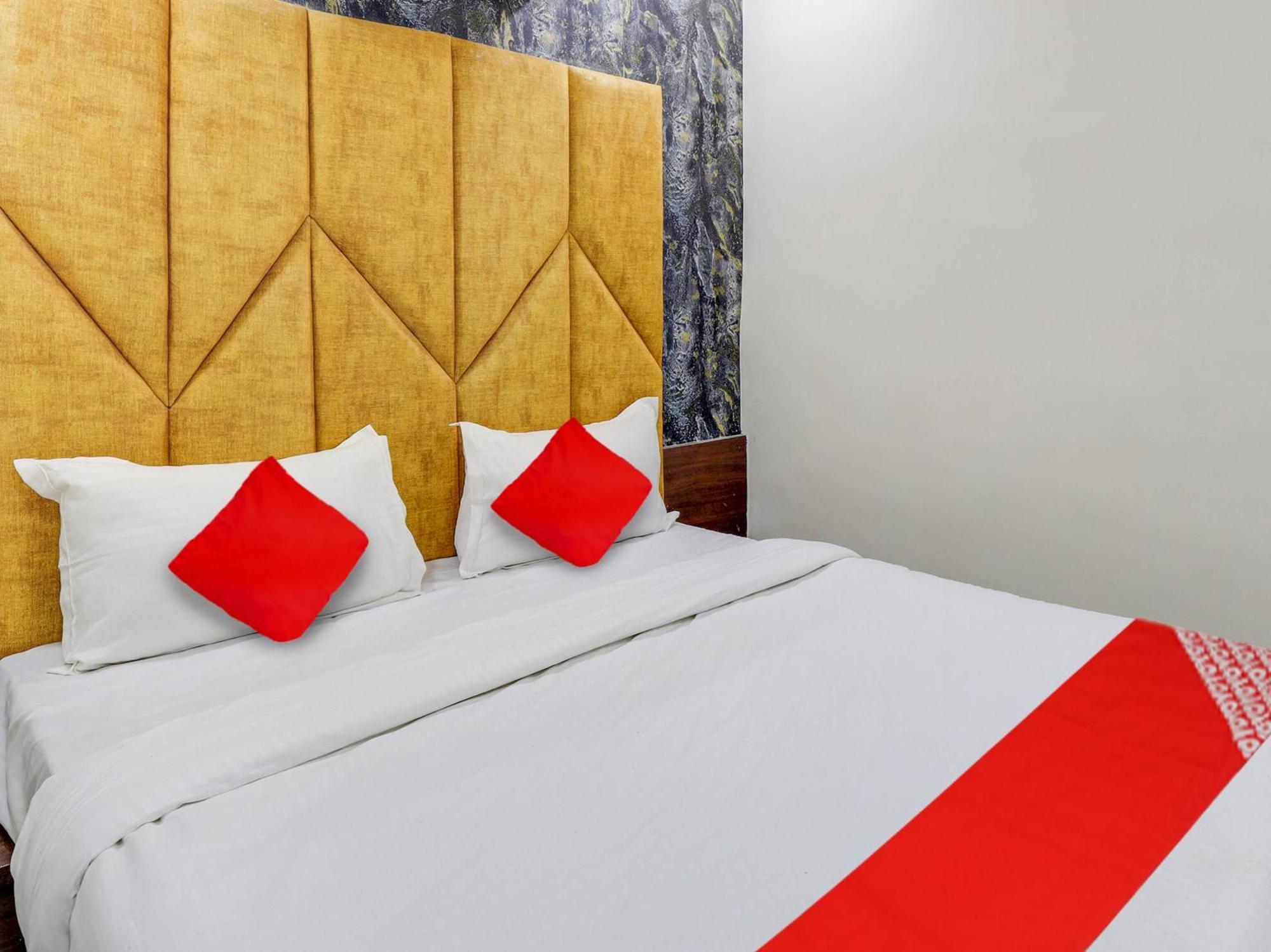 Oyo King View Hotel